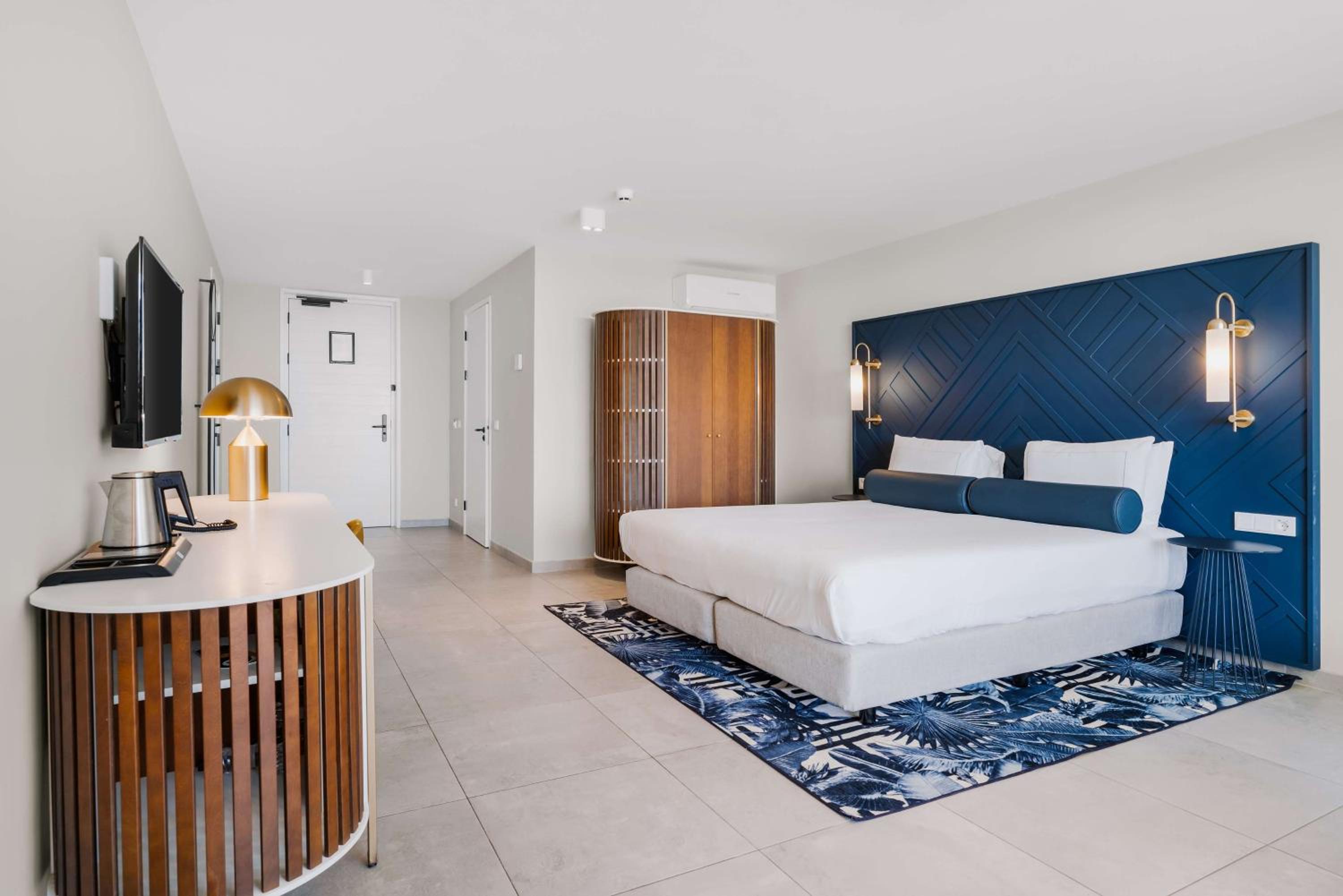 Mangrove Beach Corendon Curacao All-Inclusive Resort, Curio by Hilton - Photo 75