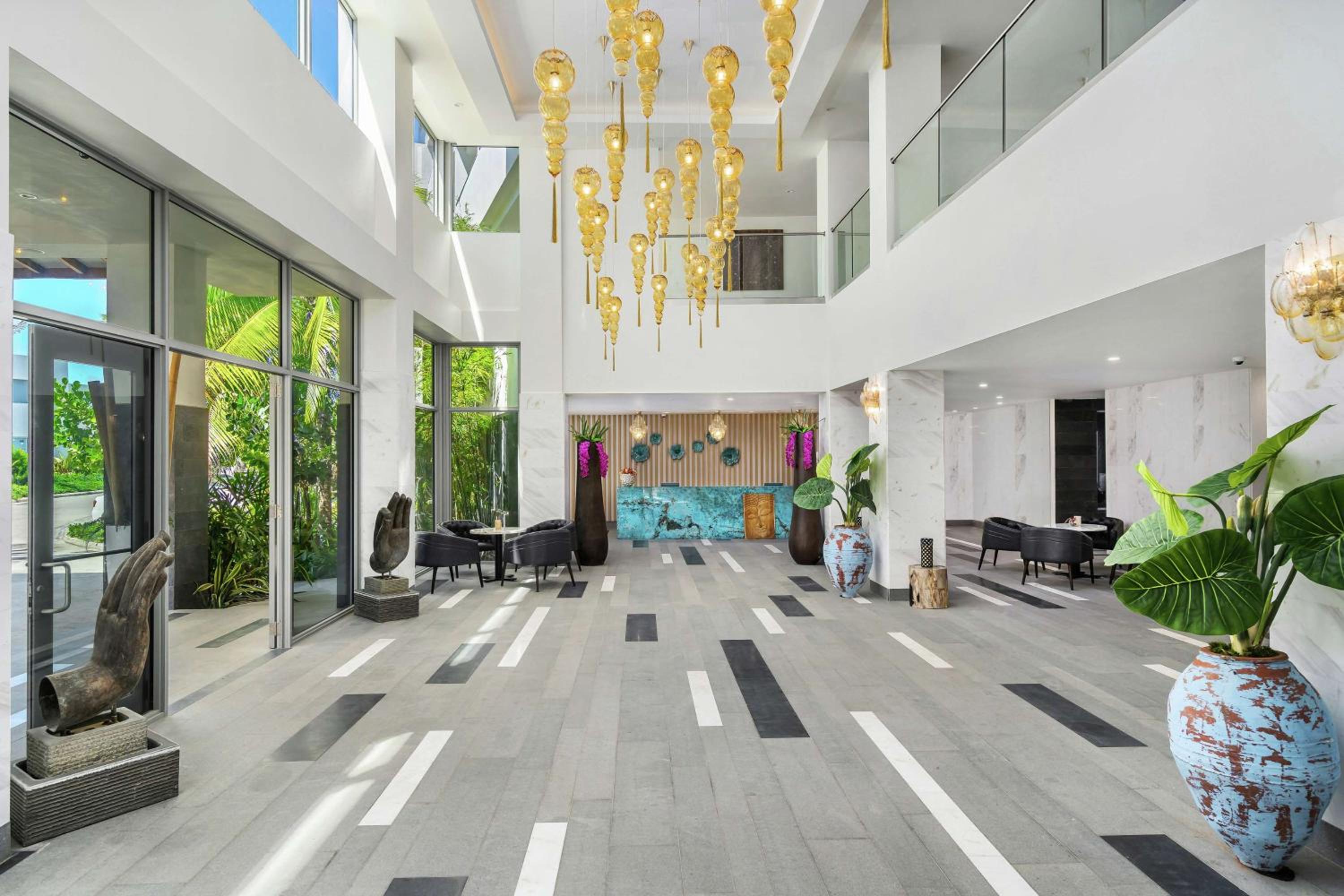Koi Resort Saint Kitts, Curio Collection by Hilton - Photo 14