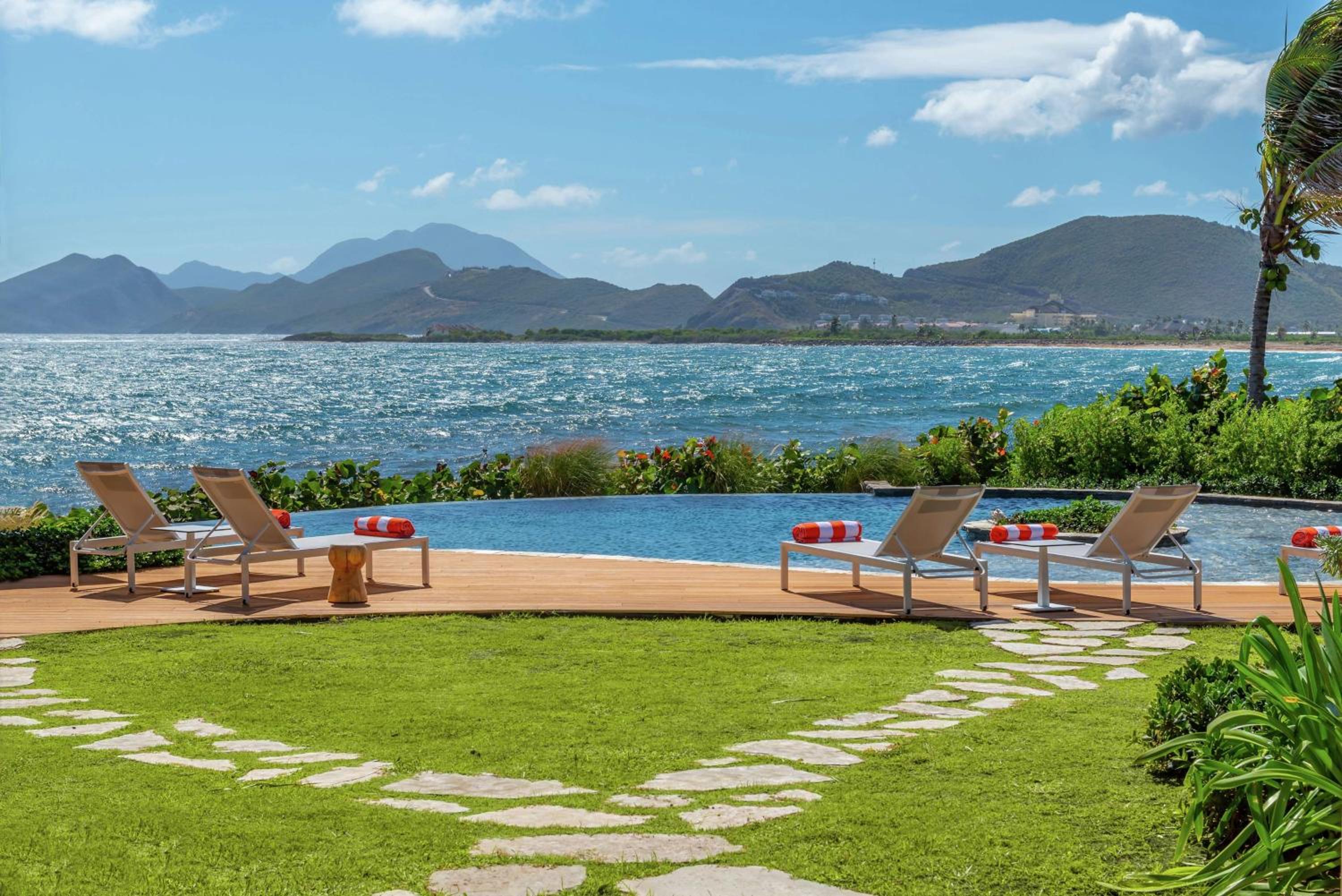Koi Resort Saint Kitts, Curio Collection by Hilton - Photo 18