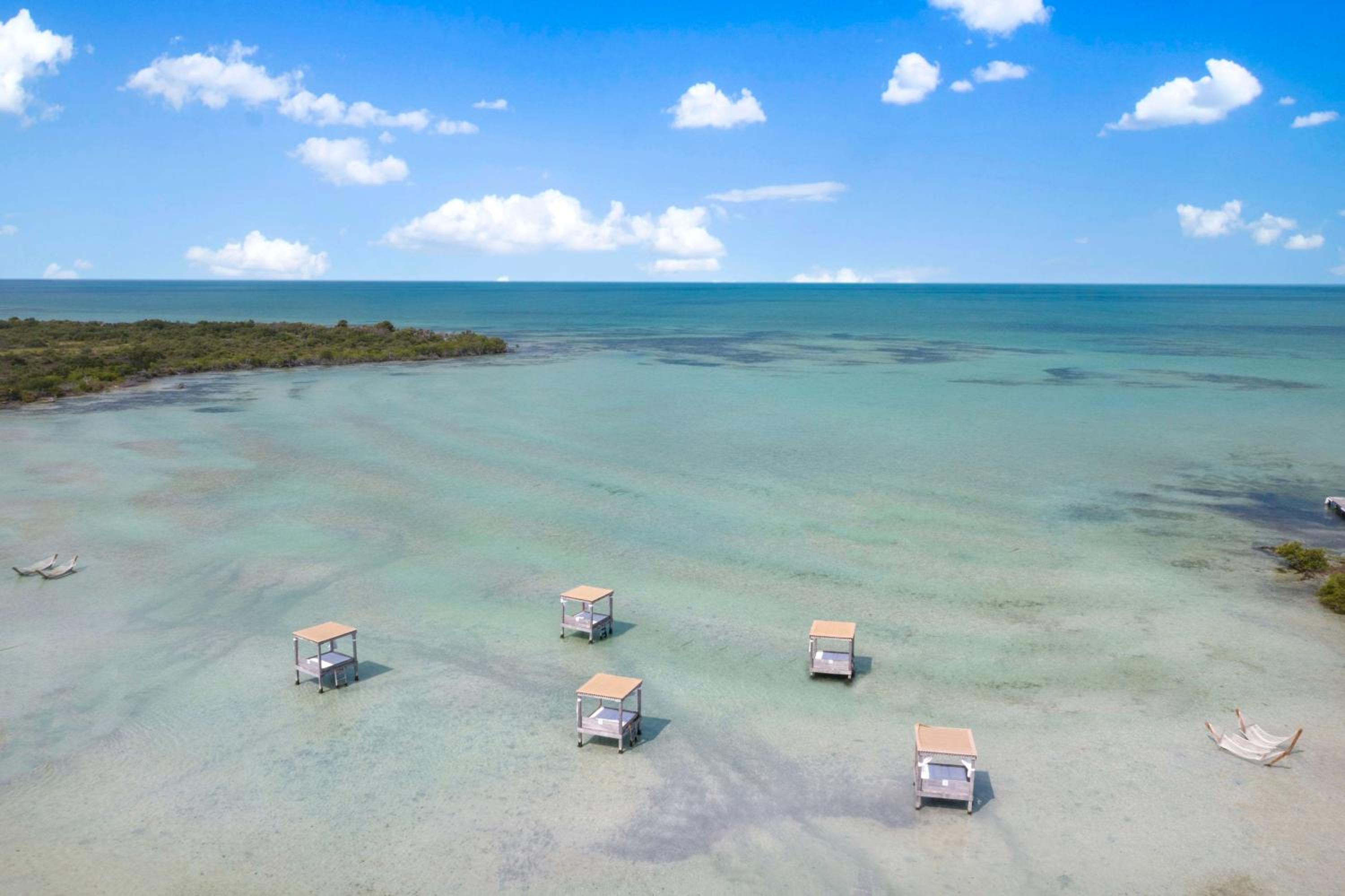 Mahogany Bay Resort and Beach Club, Curio Collection