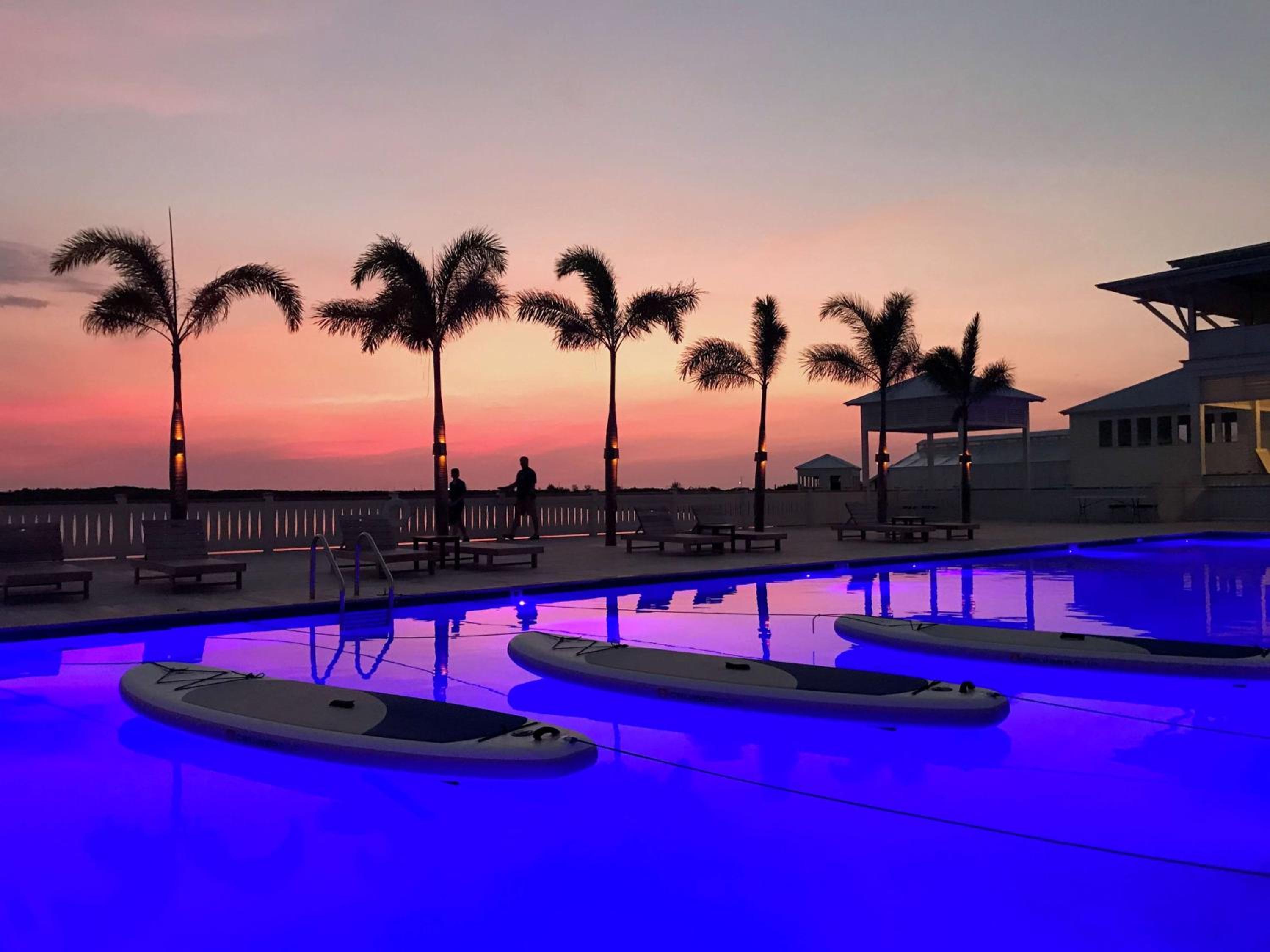 Mahogany Bay Resort and Beach Club, Curio Collection