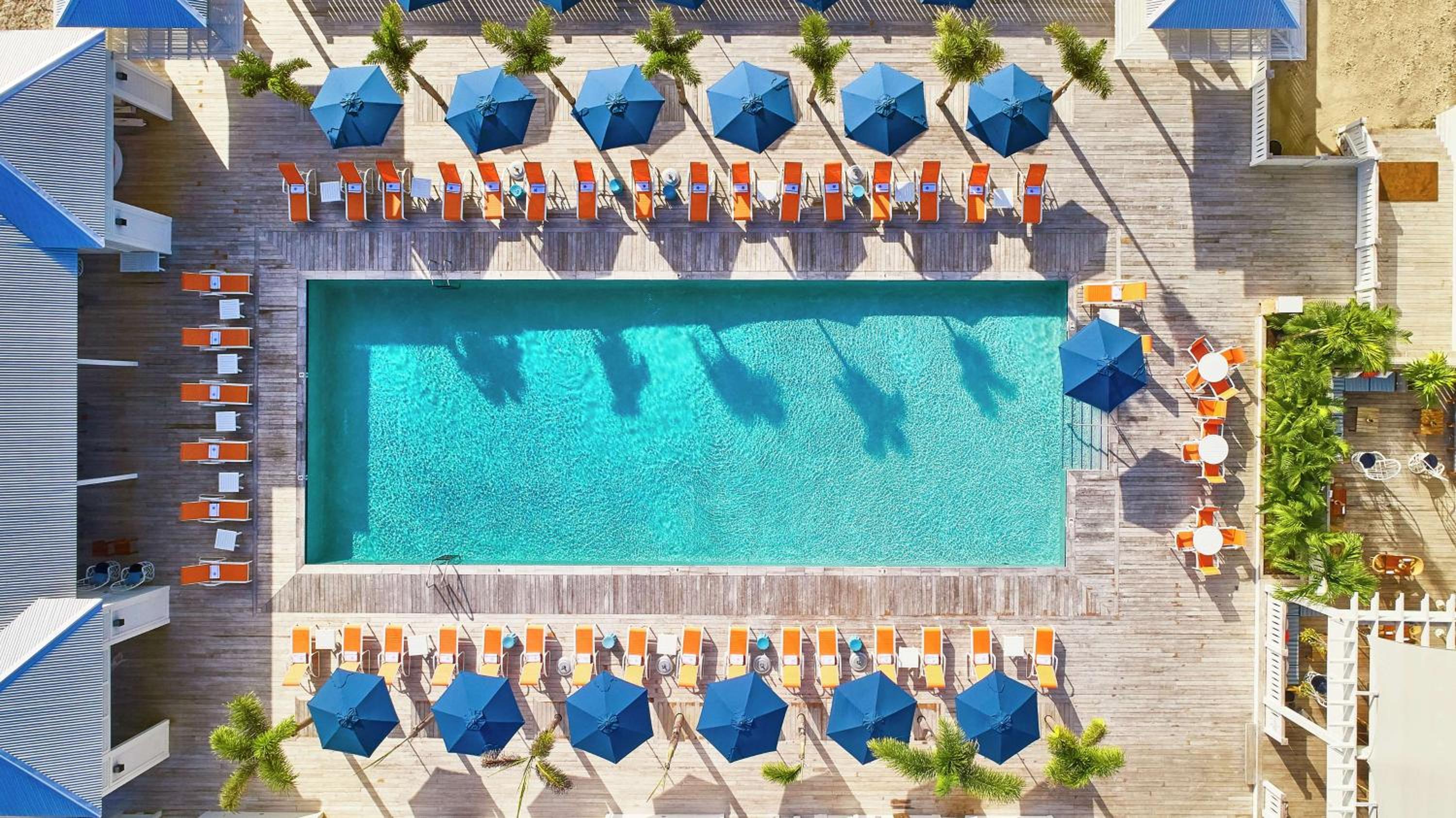 Mahogany Bay Resort and Beach Club, Curio Collection