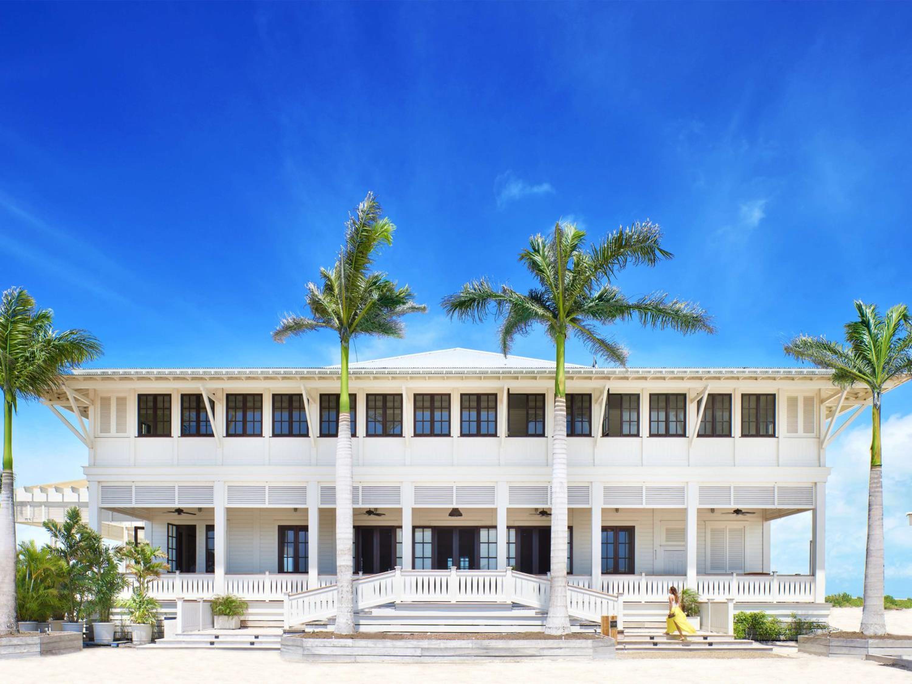 Mahogany Bay Resort and Beach Club, Curio Collection