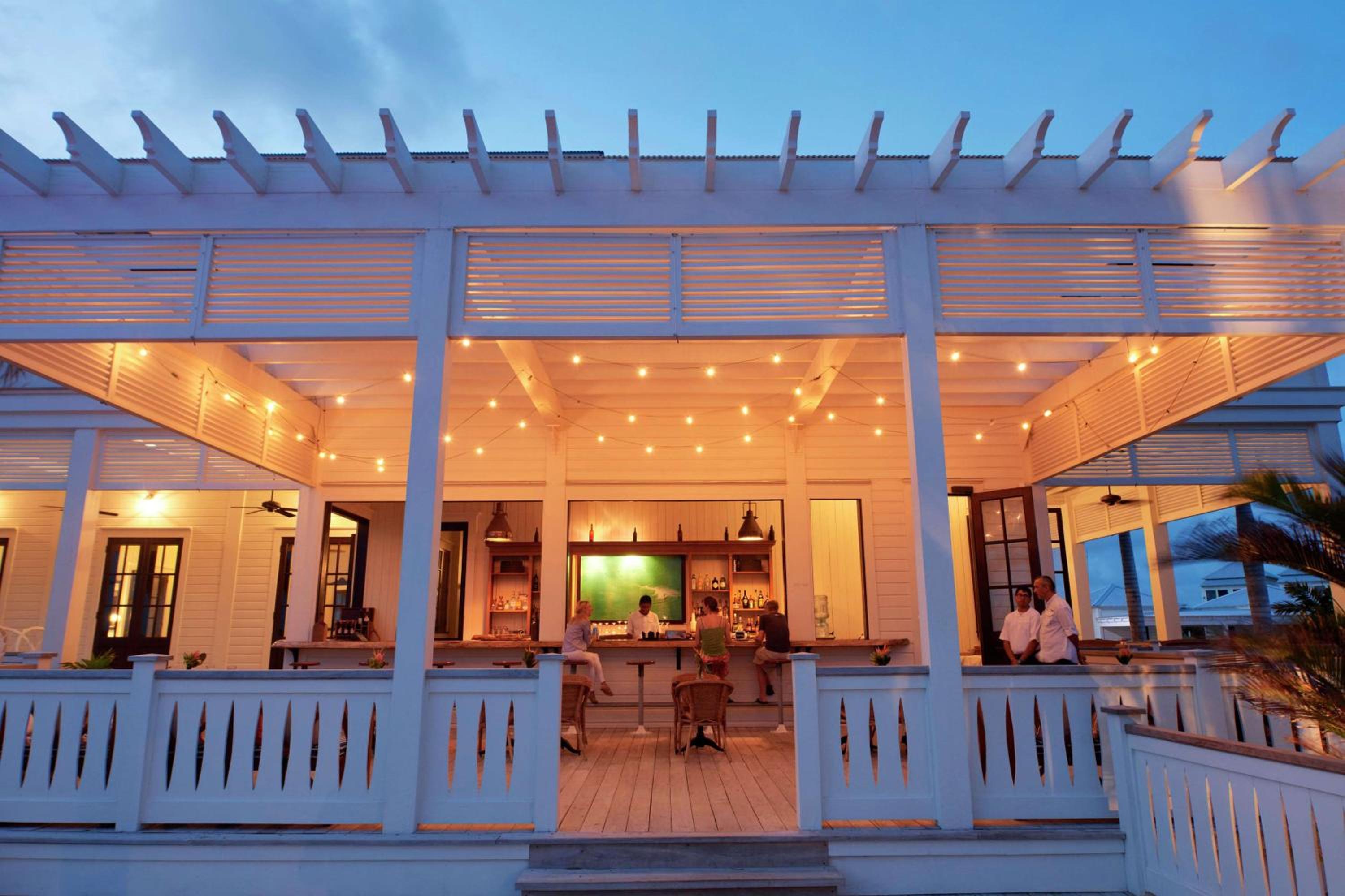 Mahogany Bay Resort and Beach Club, Curio Collection