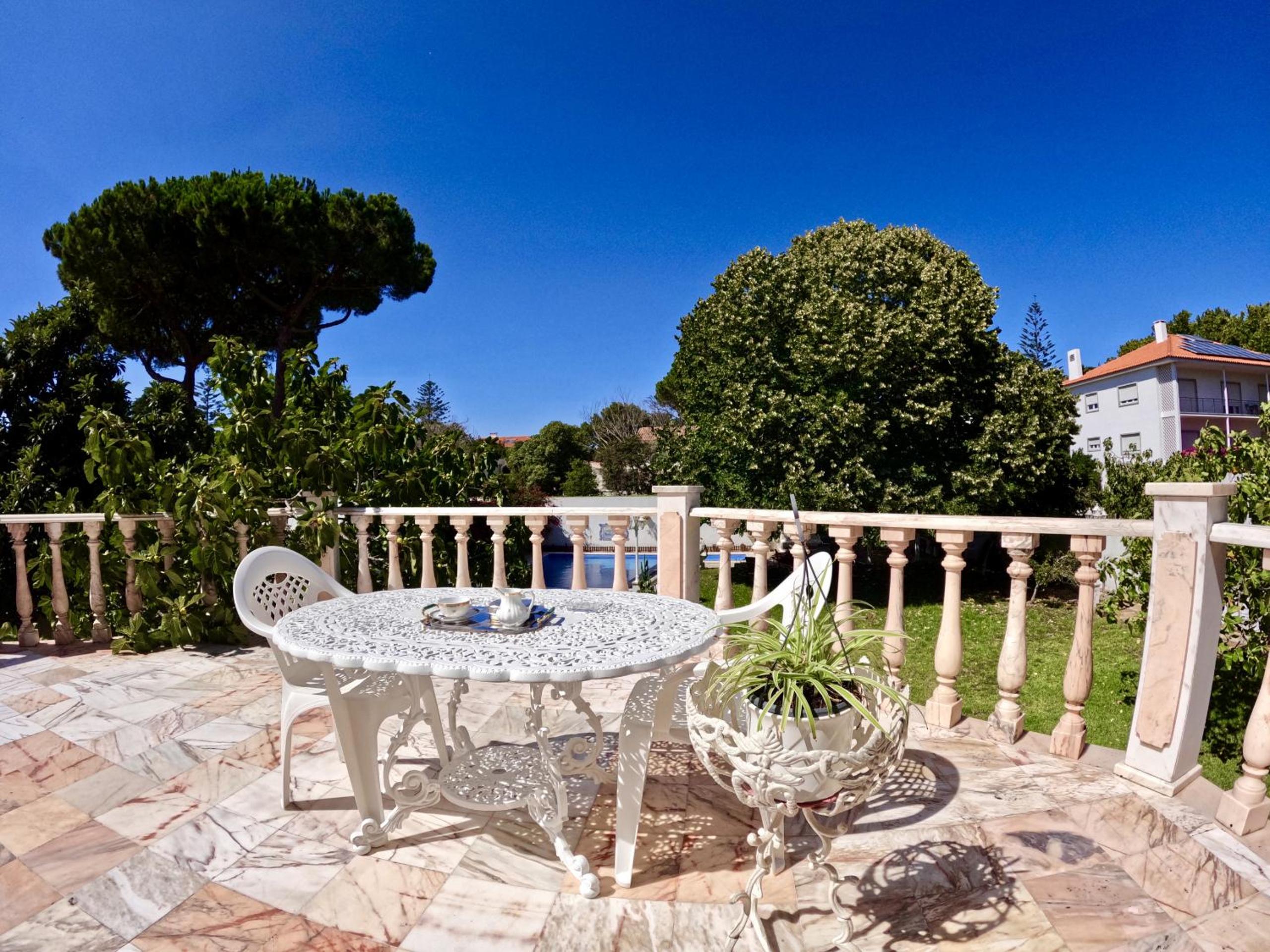 FLH Yucca House Carcavelos Beach