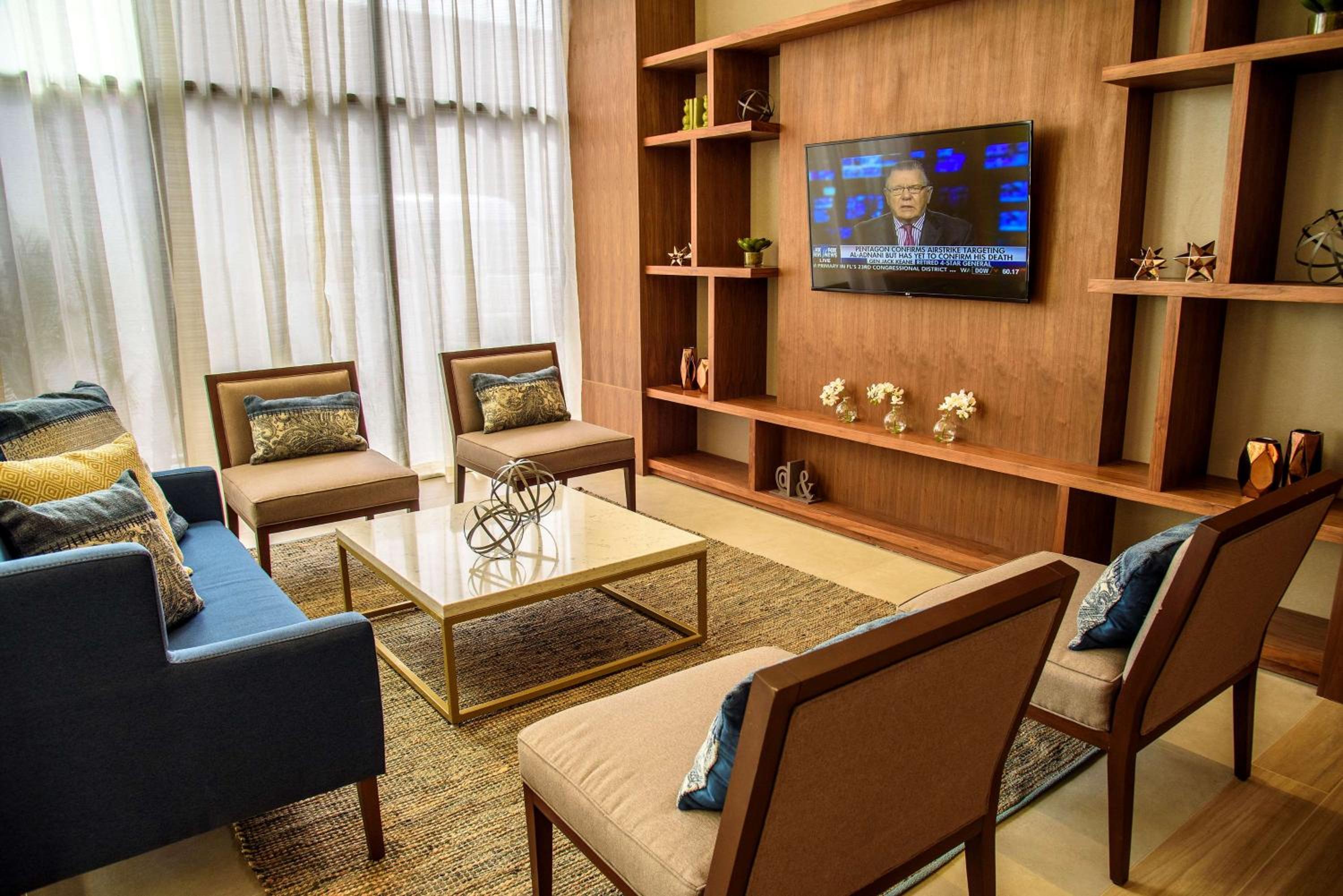 Eagle Pass Vacations - Hampton Inn Piedras Negras - Property Image 2