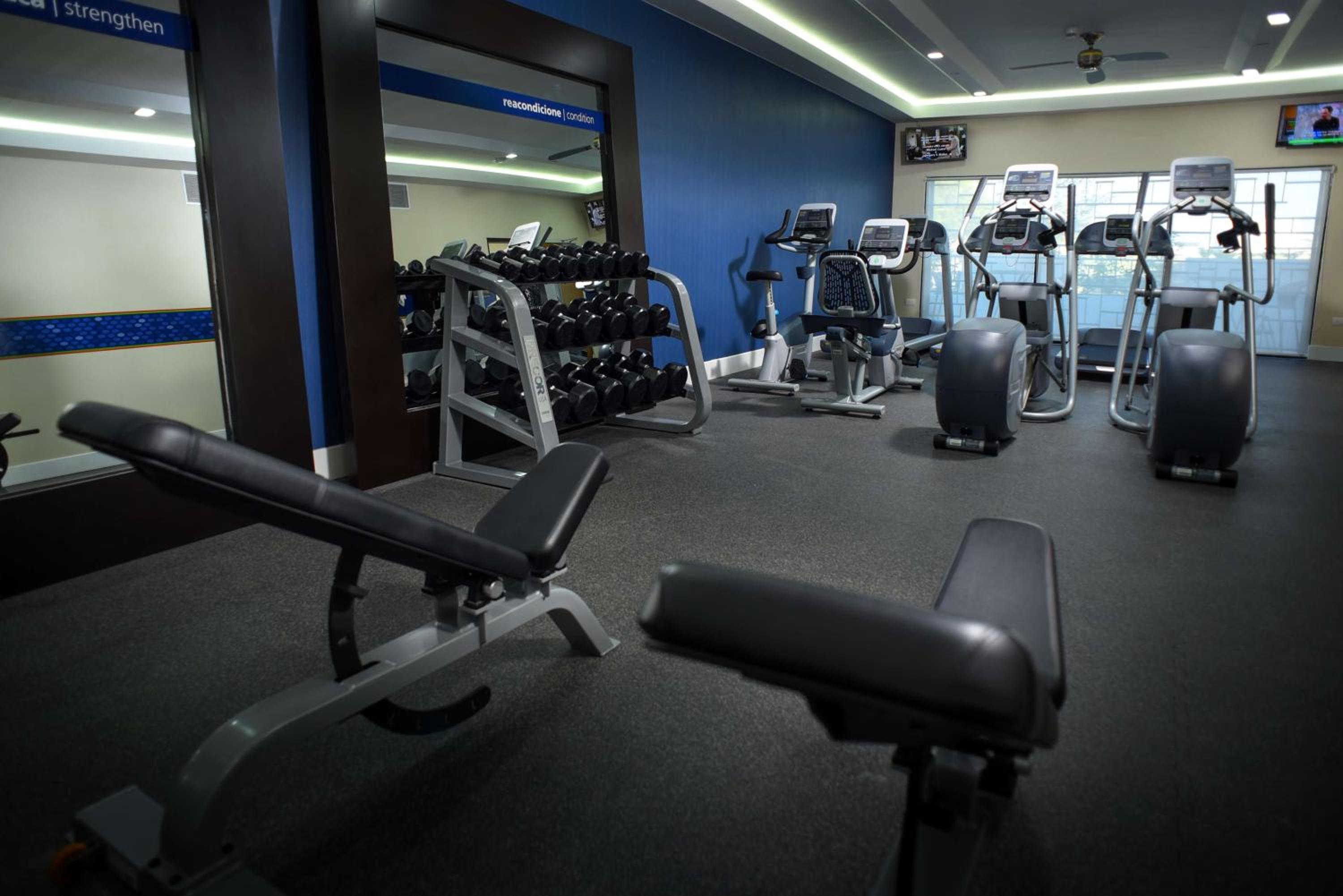 Hampton Inn Piedras Negras - Property Image 11