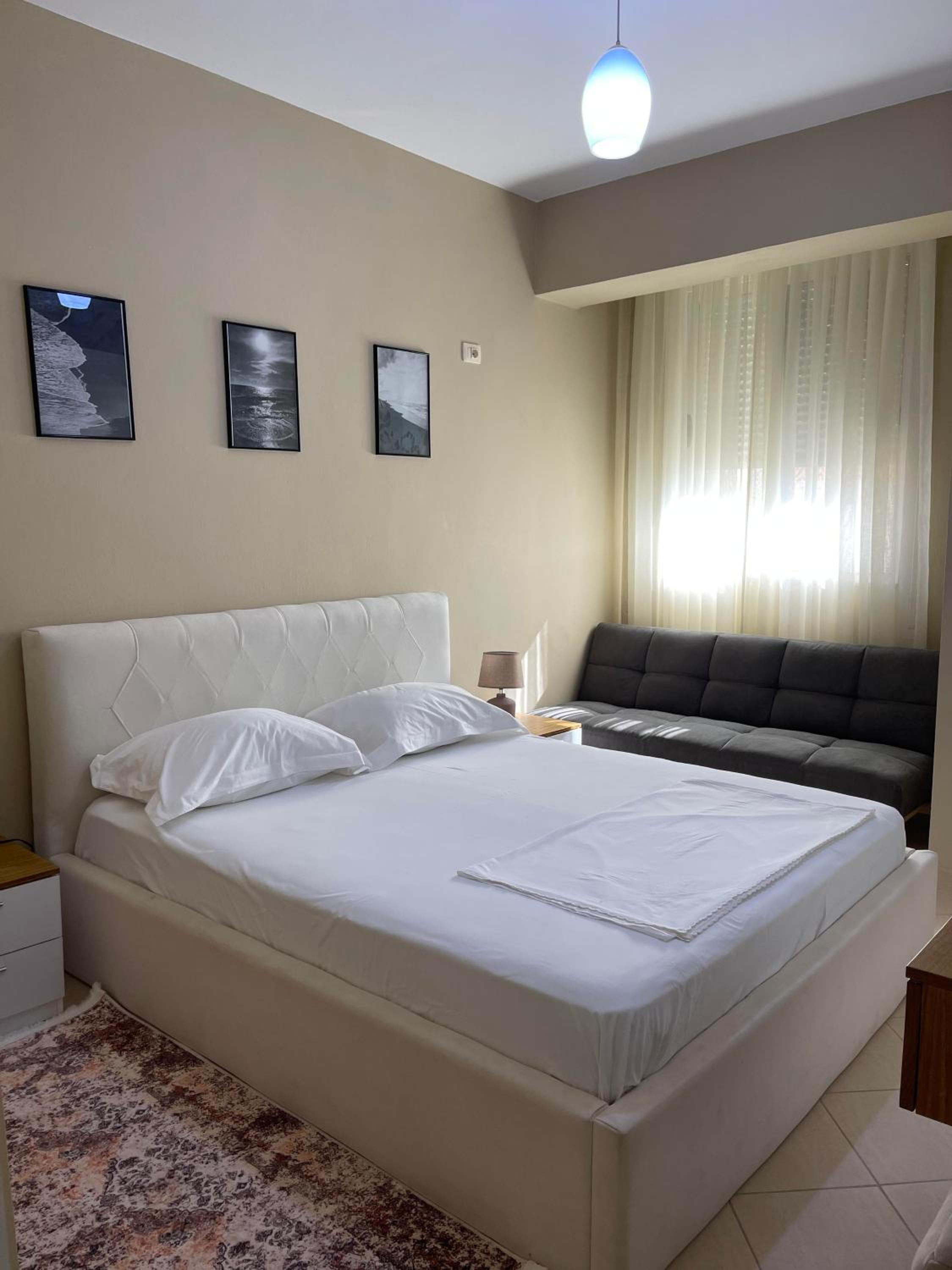AROL Apartment, Golem