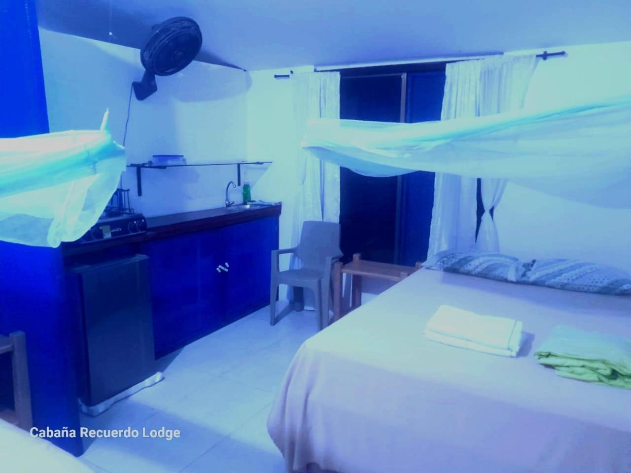 Cabaña RECUERDO Lodge, B & B