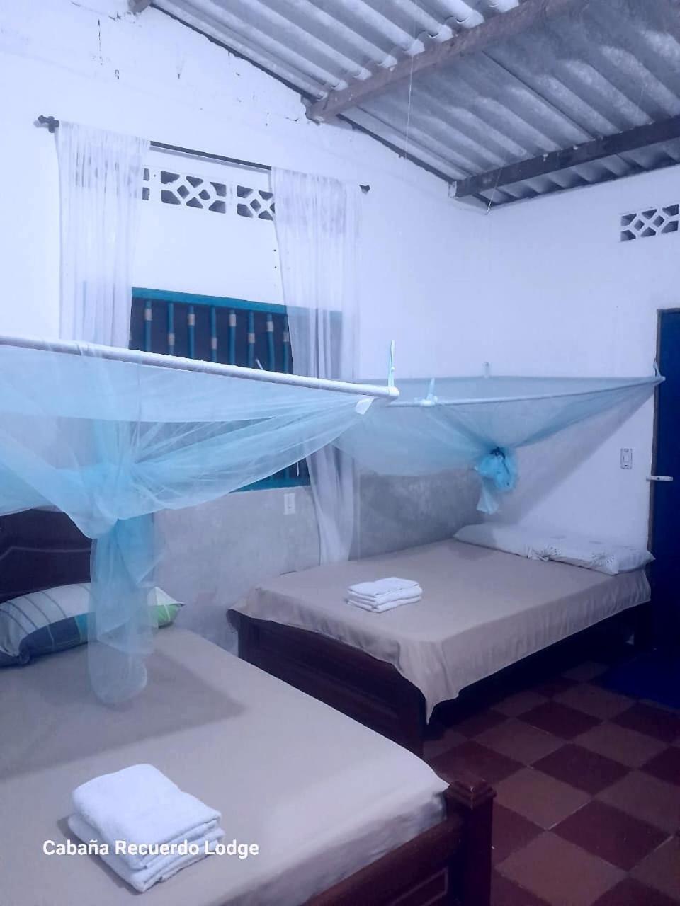 Cabaña RECUERDO Lodge, B & B