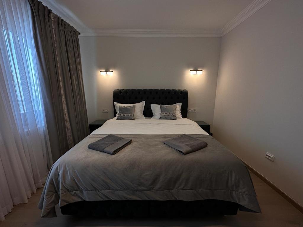 Apartament Adela Giulia view 2