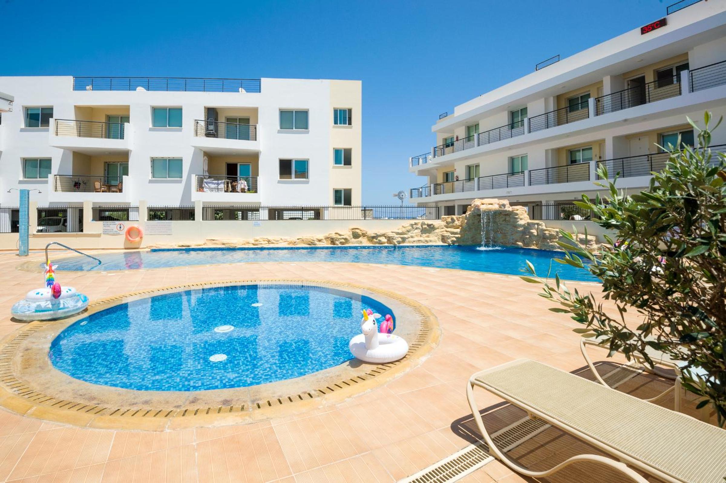 SEABREEZE APARTMENT 200m away from the sea