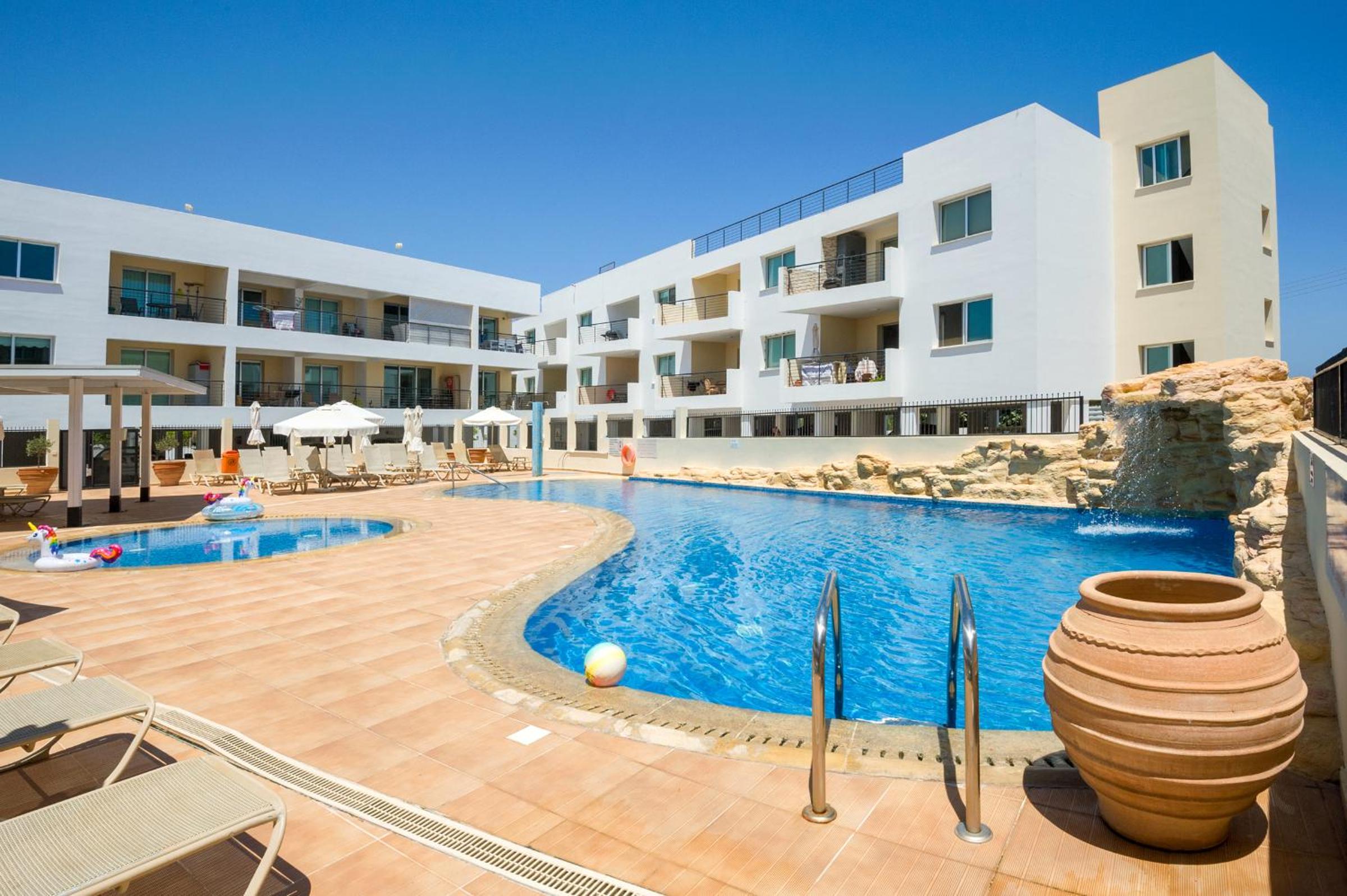 SEABREEZE APARTMENT 200m away from the sea