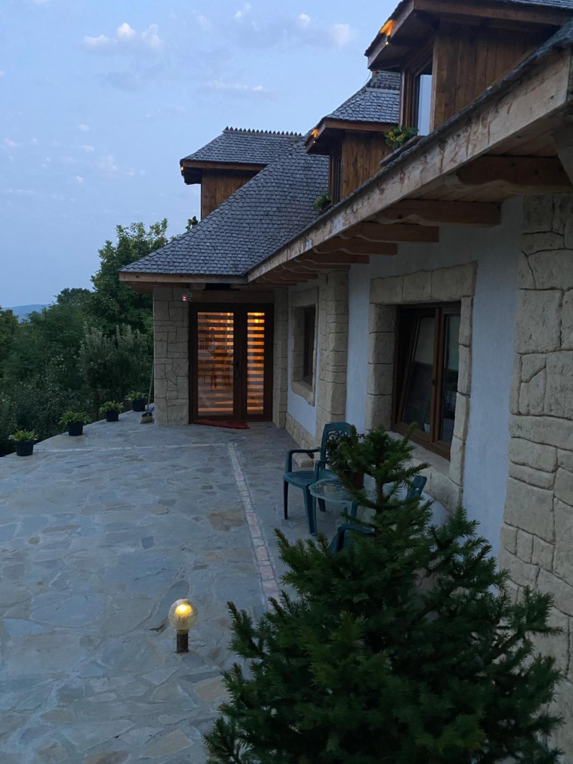 Casa cu șindrilă, photo 32