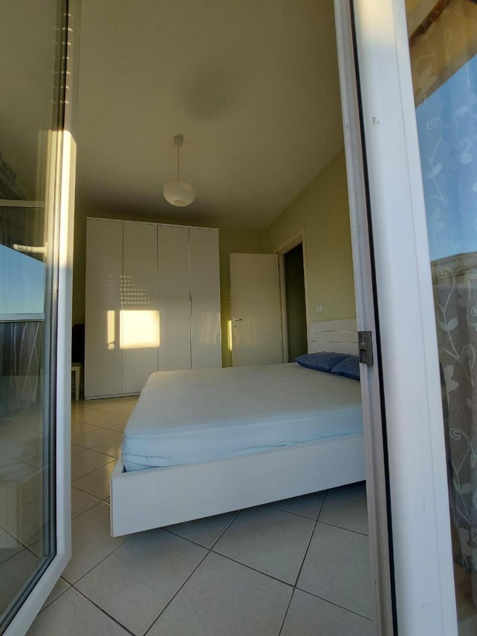 Edan Apartments