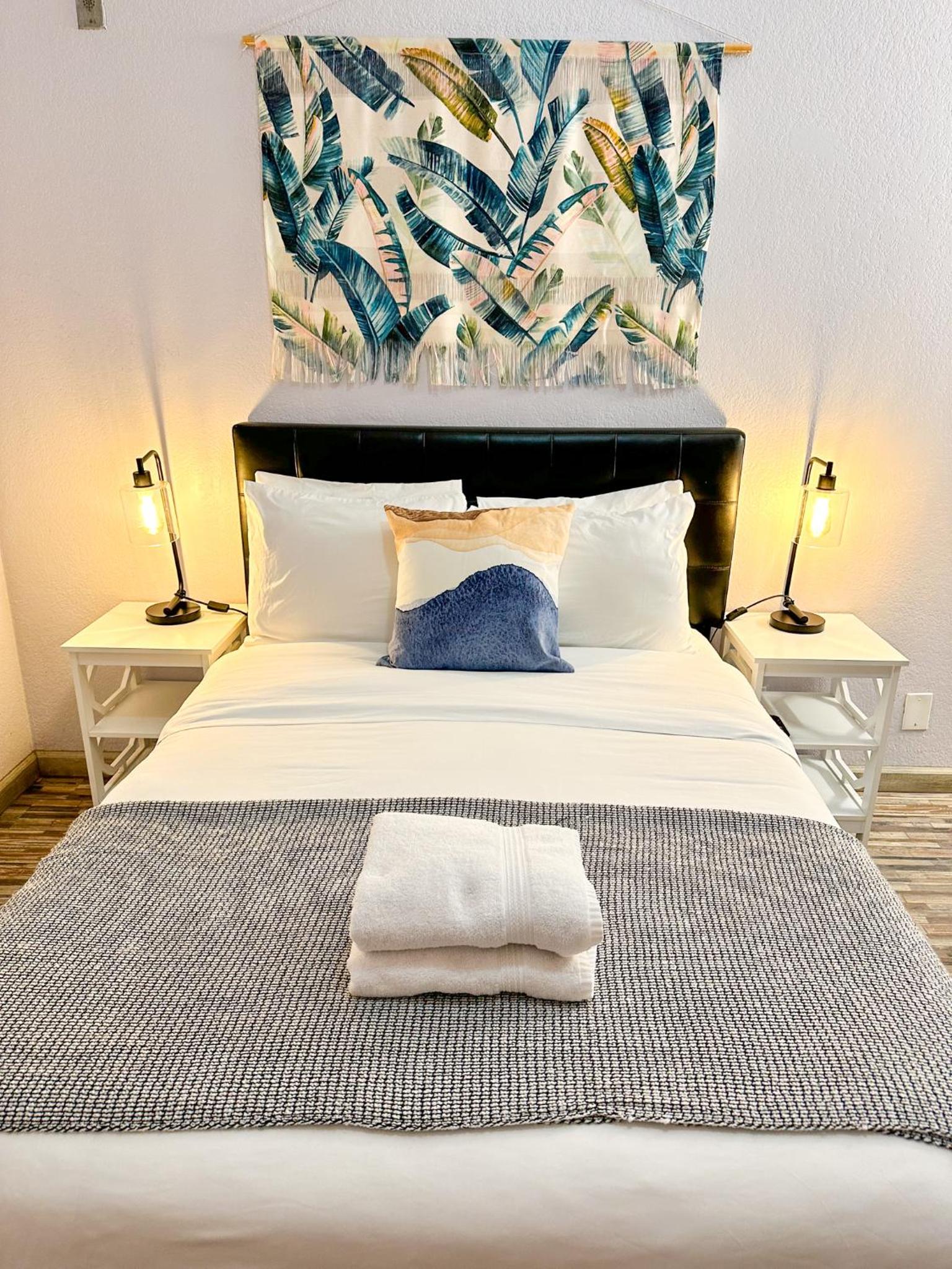 Samesun Venice Beach Hotel & Hostel