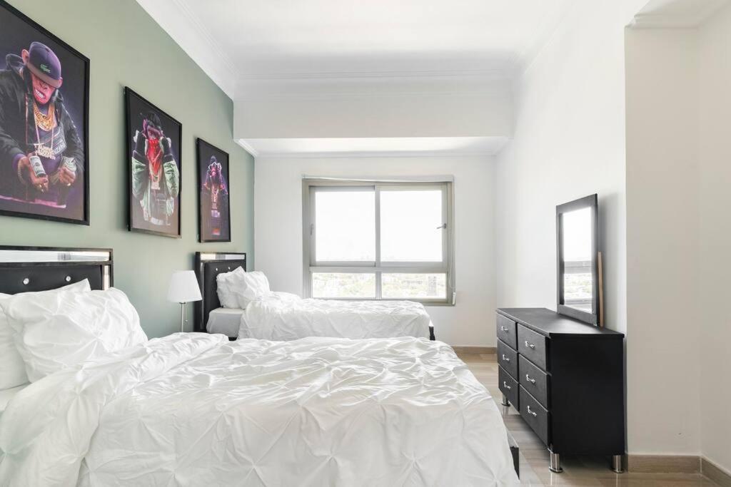 3 BDR Ocean View luxury Apartment . Sleeps 6