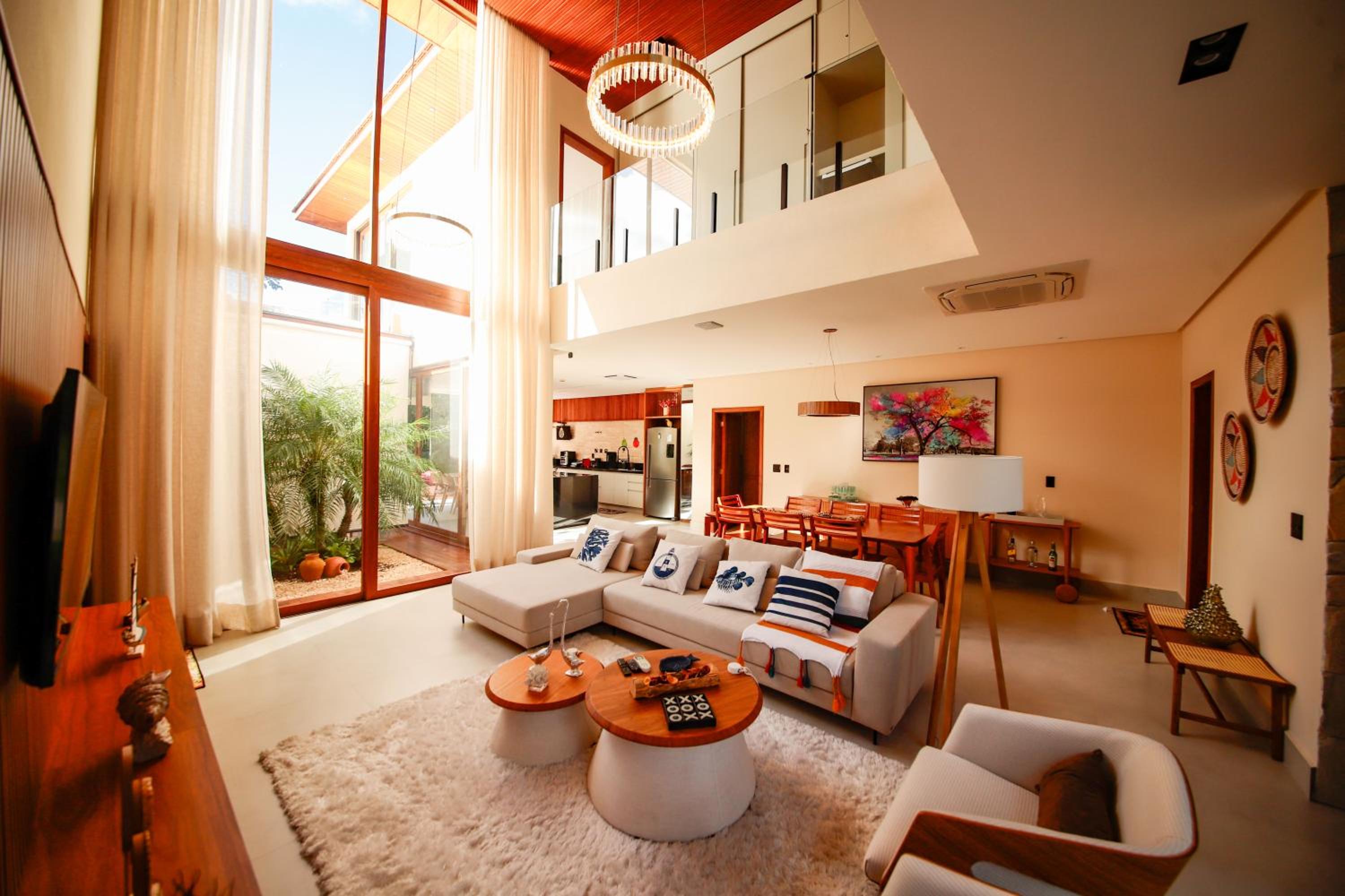 Casa Ofir - Alto Padrão