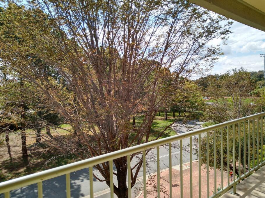 Beautiful Outlook, nr Canberra Hospital @Woden