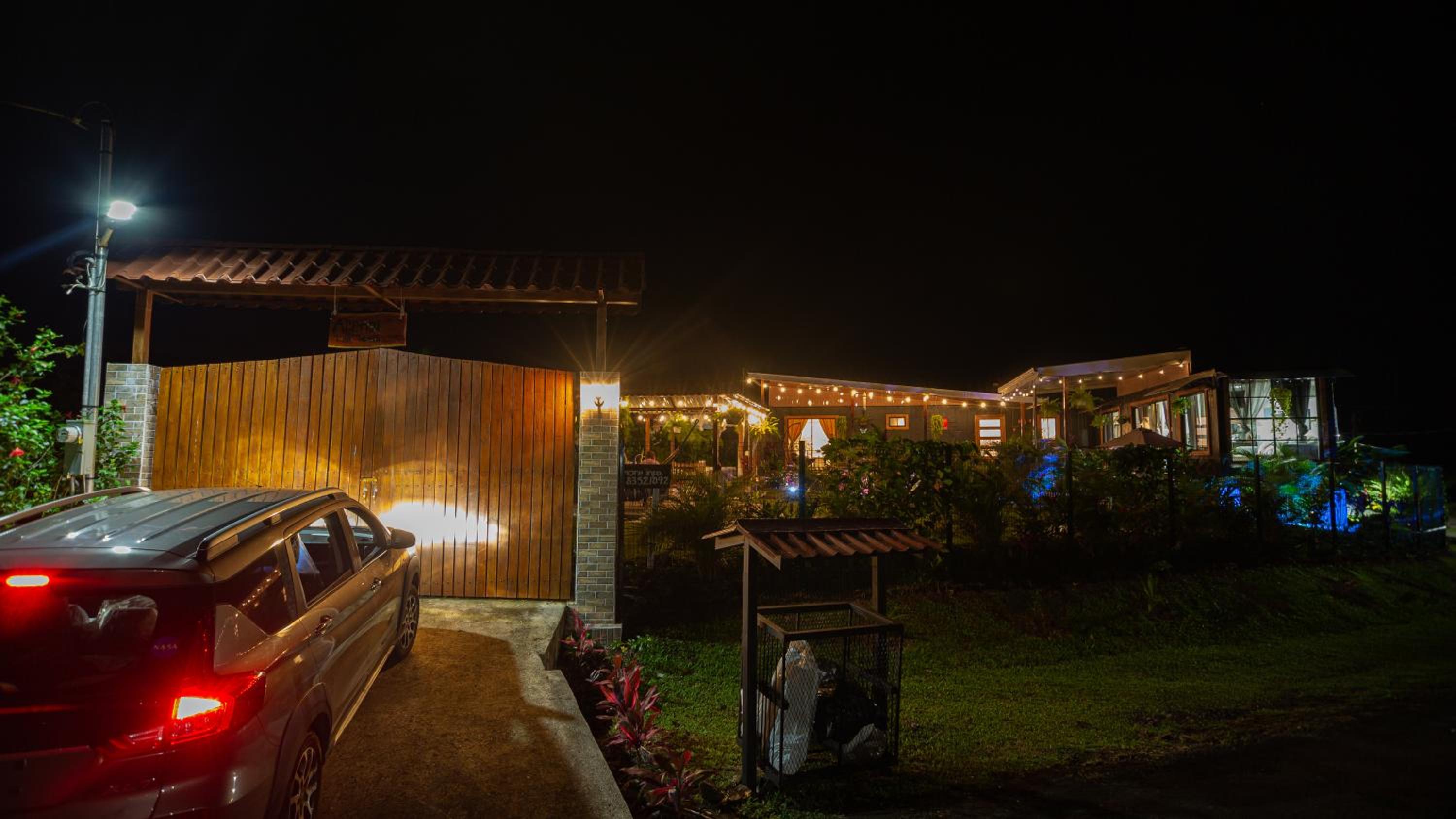 Arenal Tiny Houses - STAR
