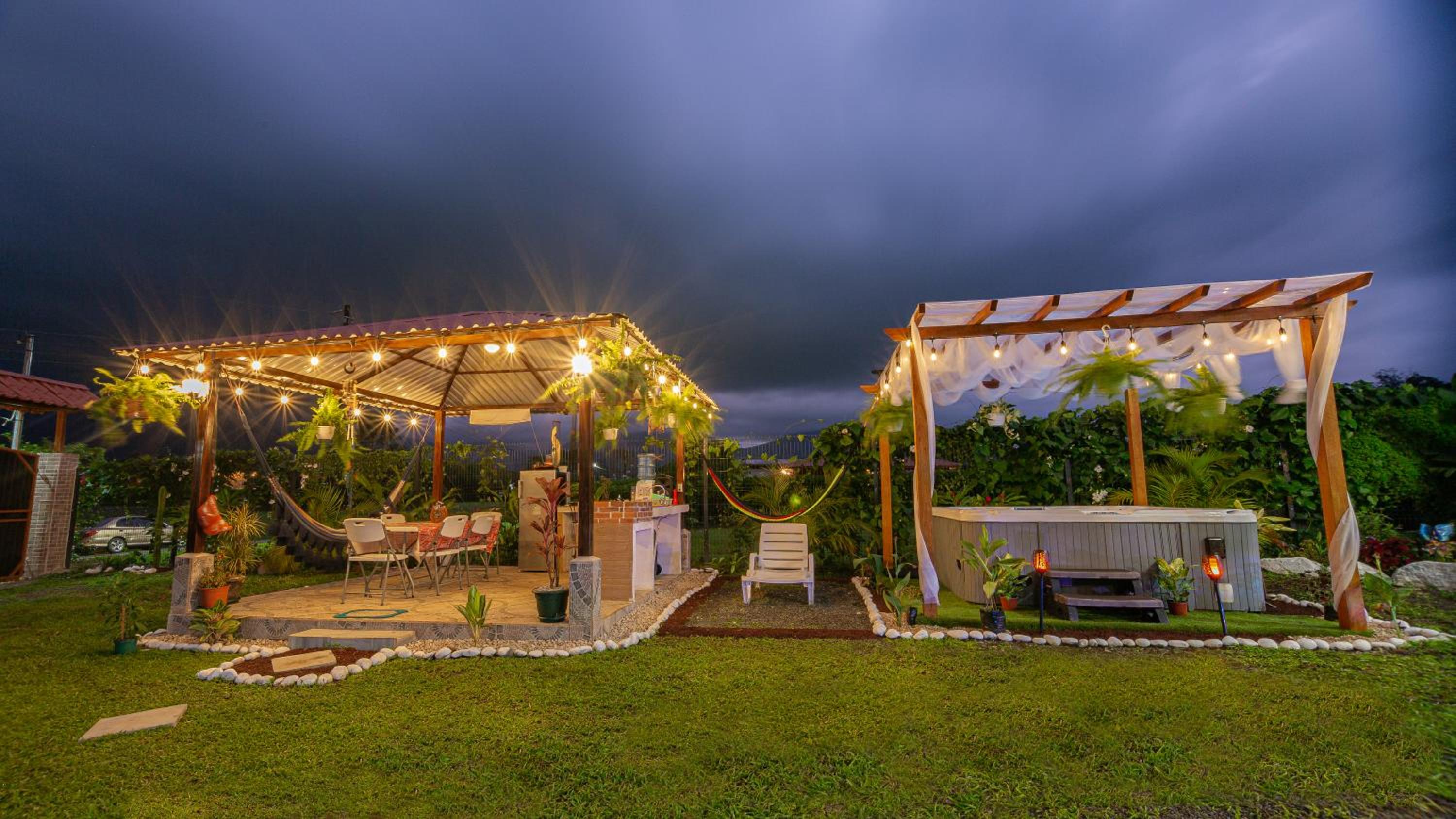 Arenal Tiny Houses - STAR