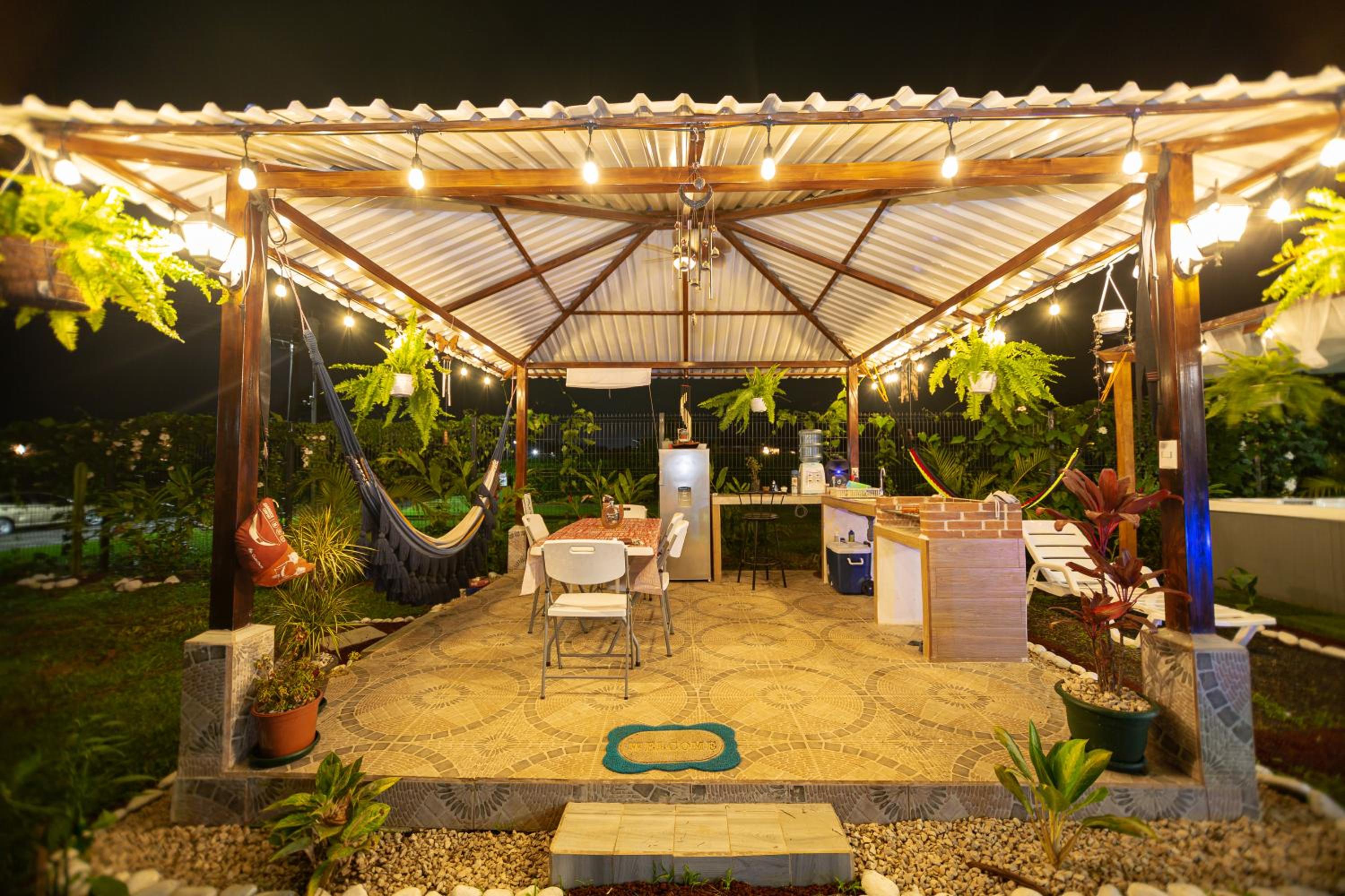 Arenal Tiny Houses - STAR