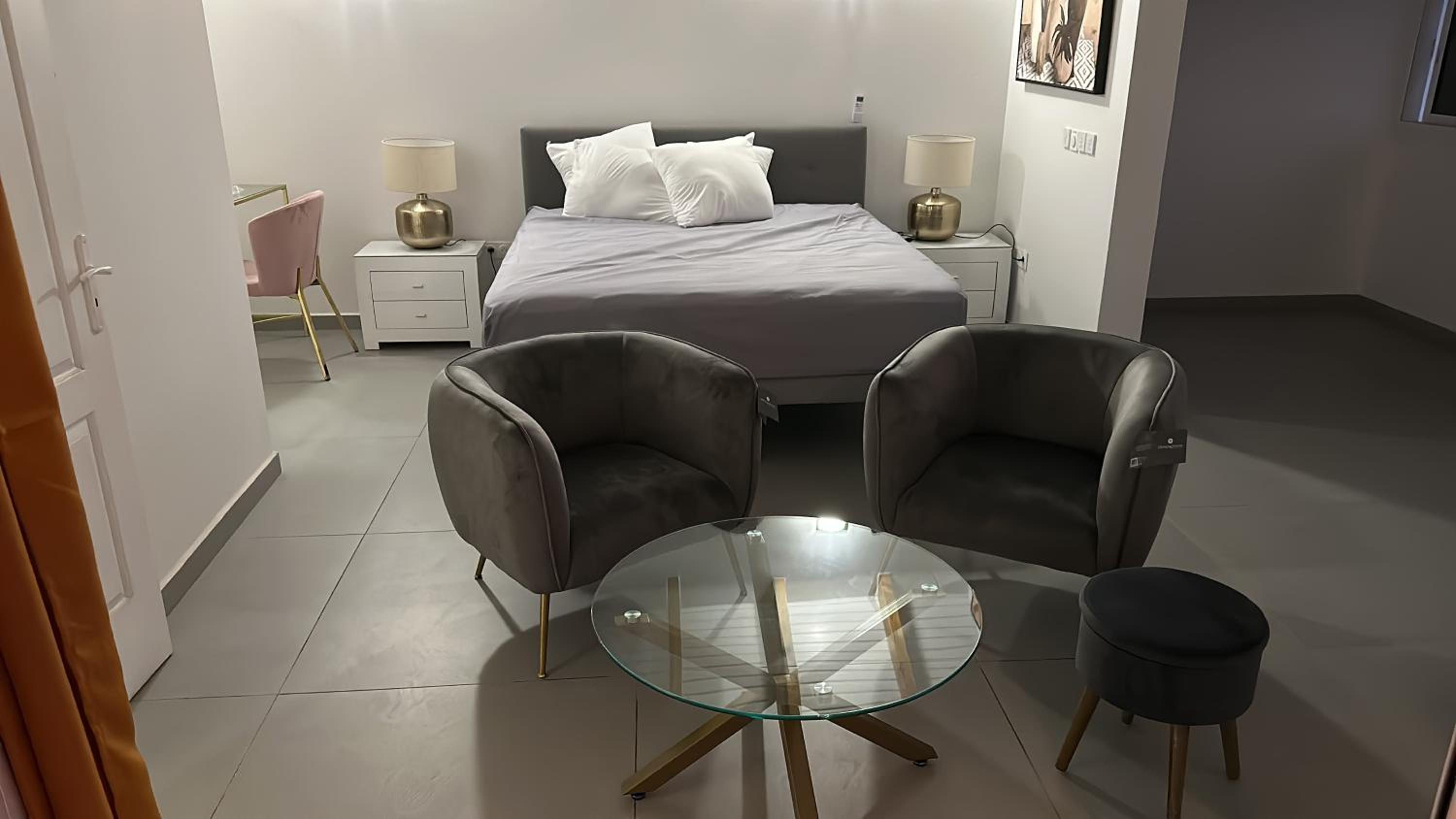 hotel room