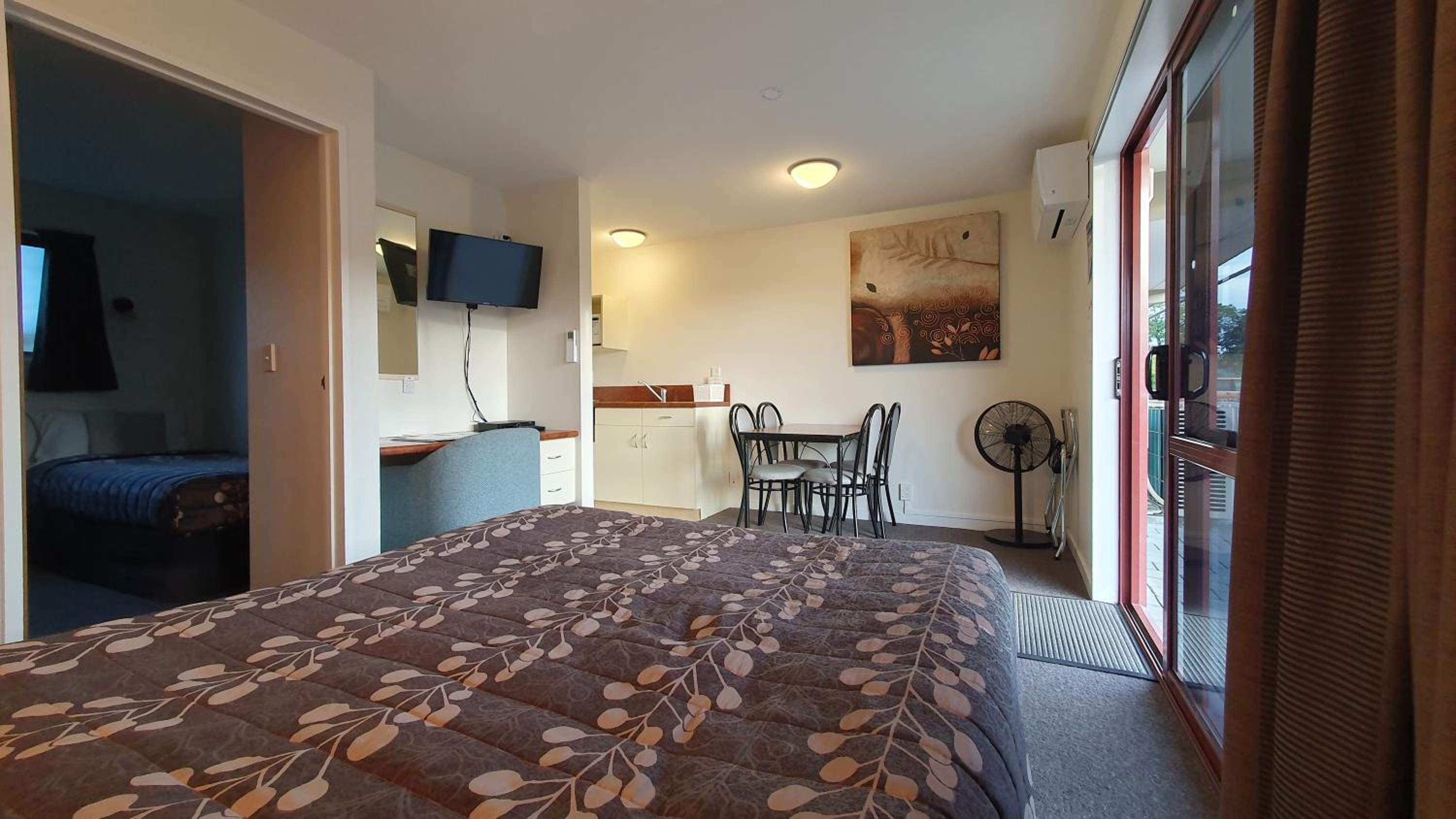 Airways Motel - Image 5