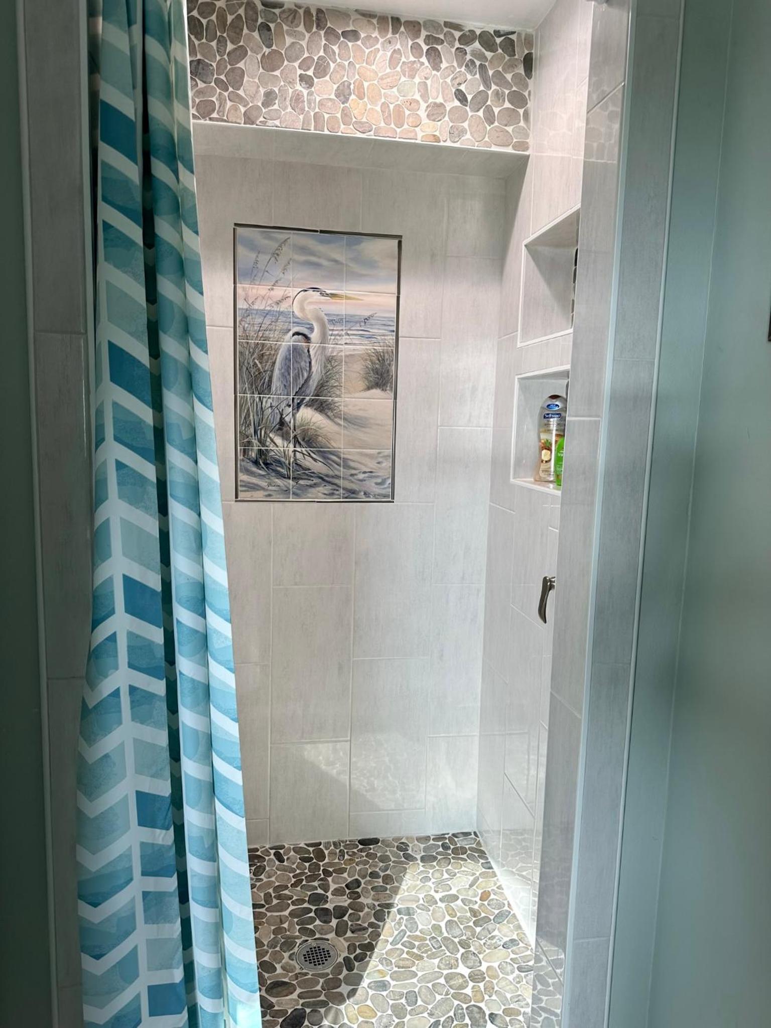 Waterfront Key Allegro Guesthouse w/dock view 5