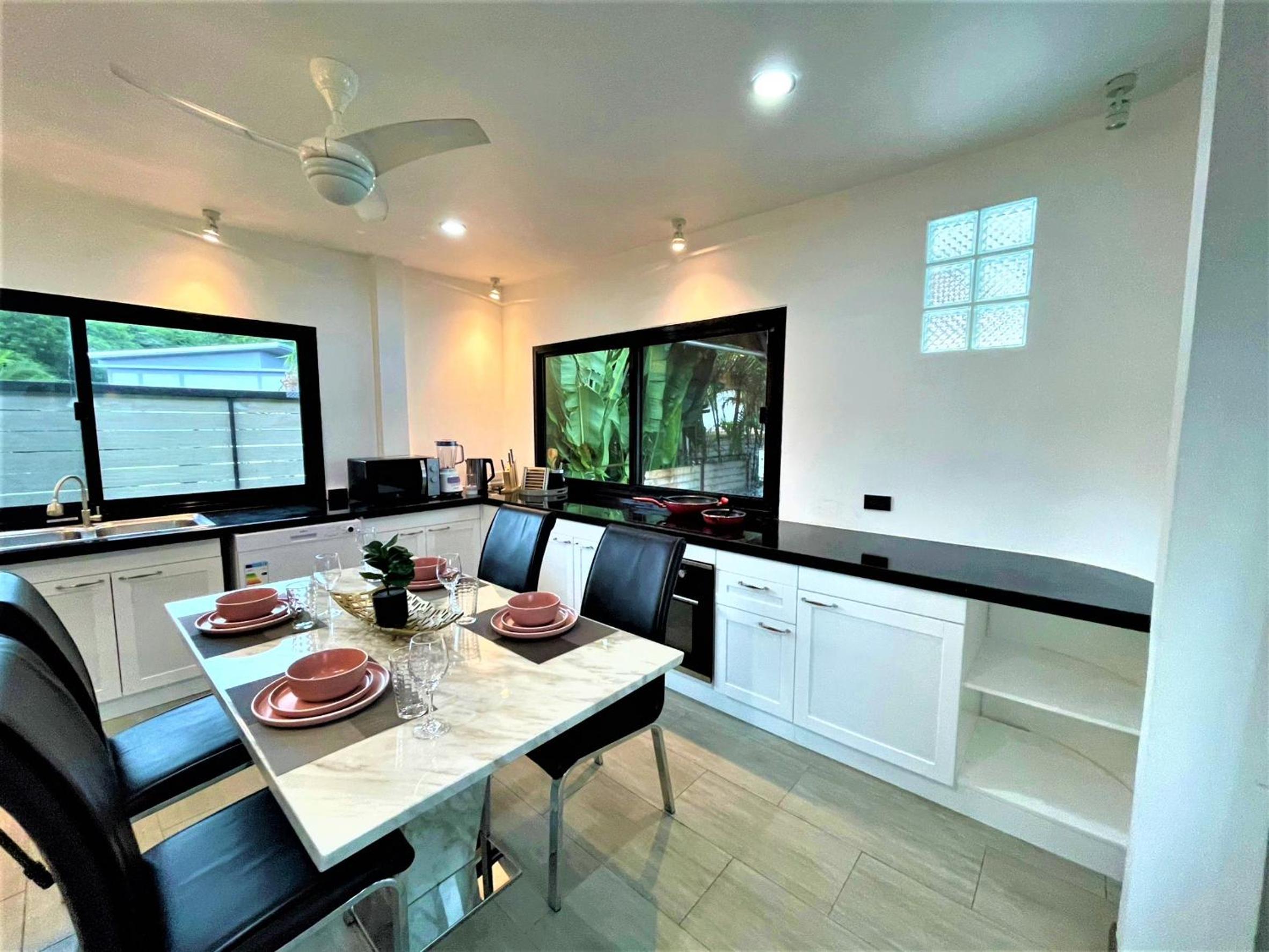 Kamala Fantasy 5 Bedroom Modern Private Pool Villa