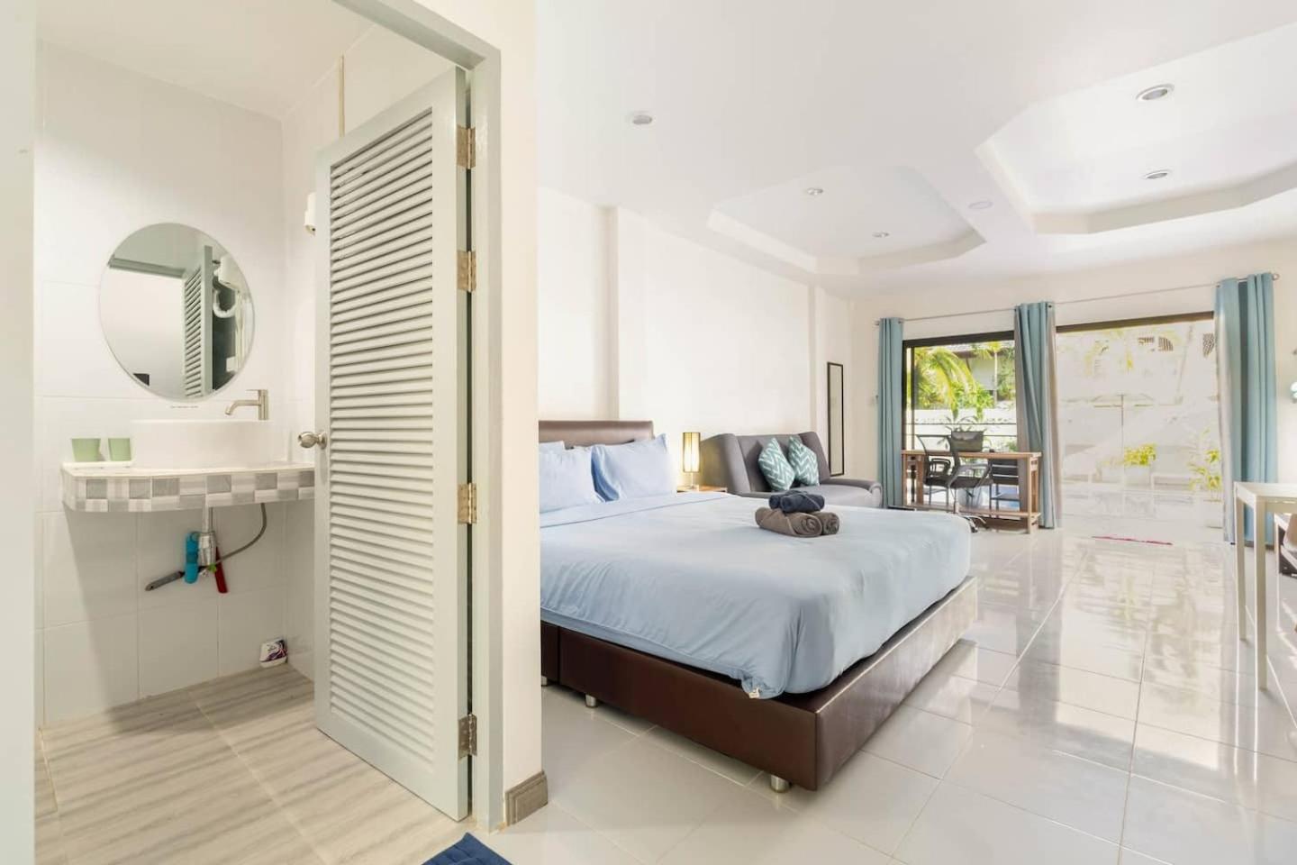 Kamala Fantasy 5 Bedroom Modern Private Pool Villa