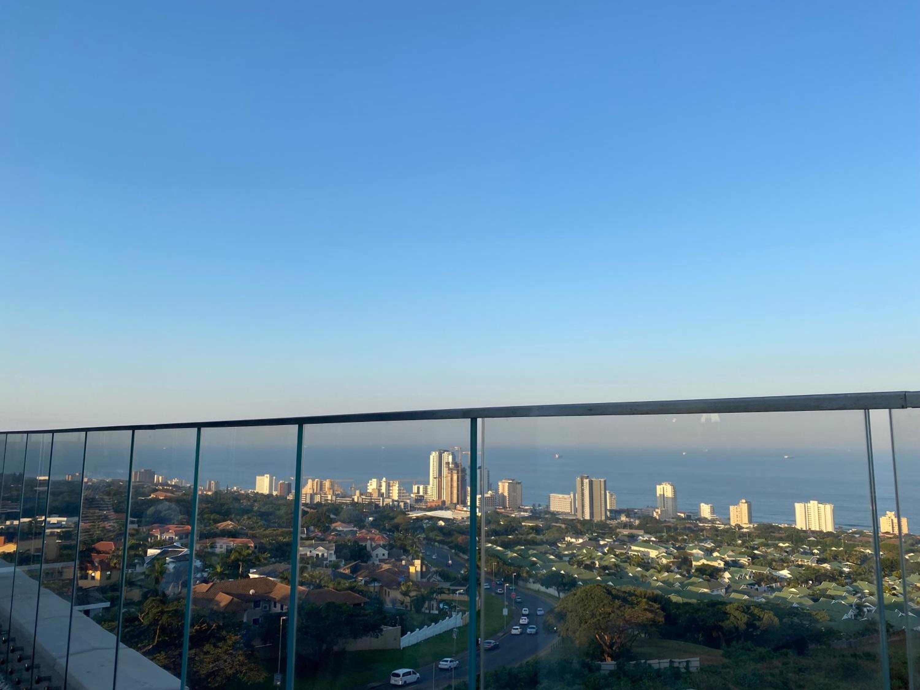 Umhlanga Arch 10th Floor- Sea Views! view 2
