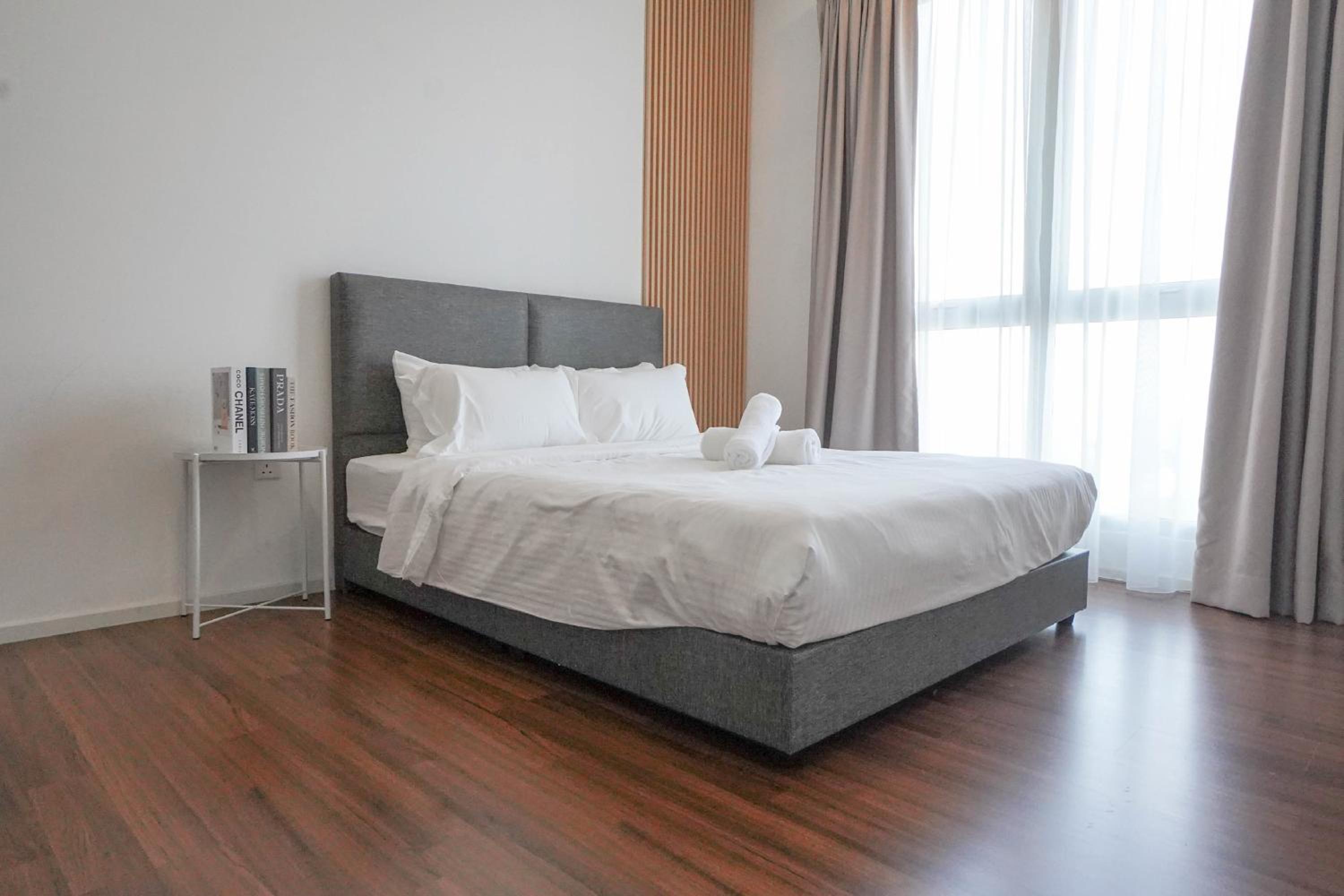 UNA Sunway Velocity Kuala Lumpur by Unimax