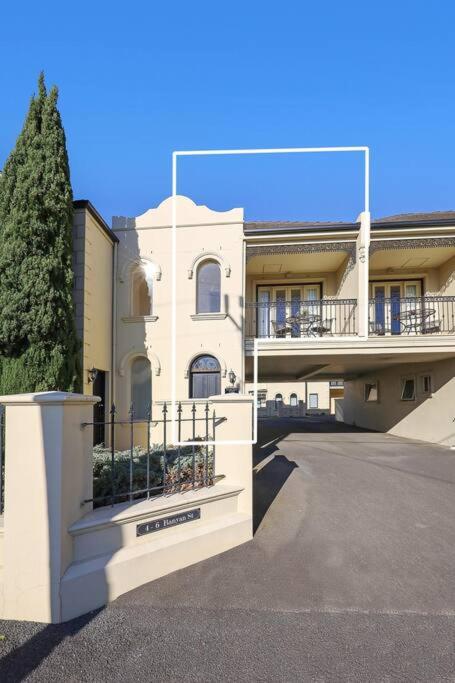 One bedroom apartment in CBD