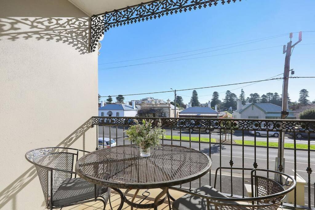 One bedroom apartment in CBD