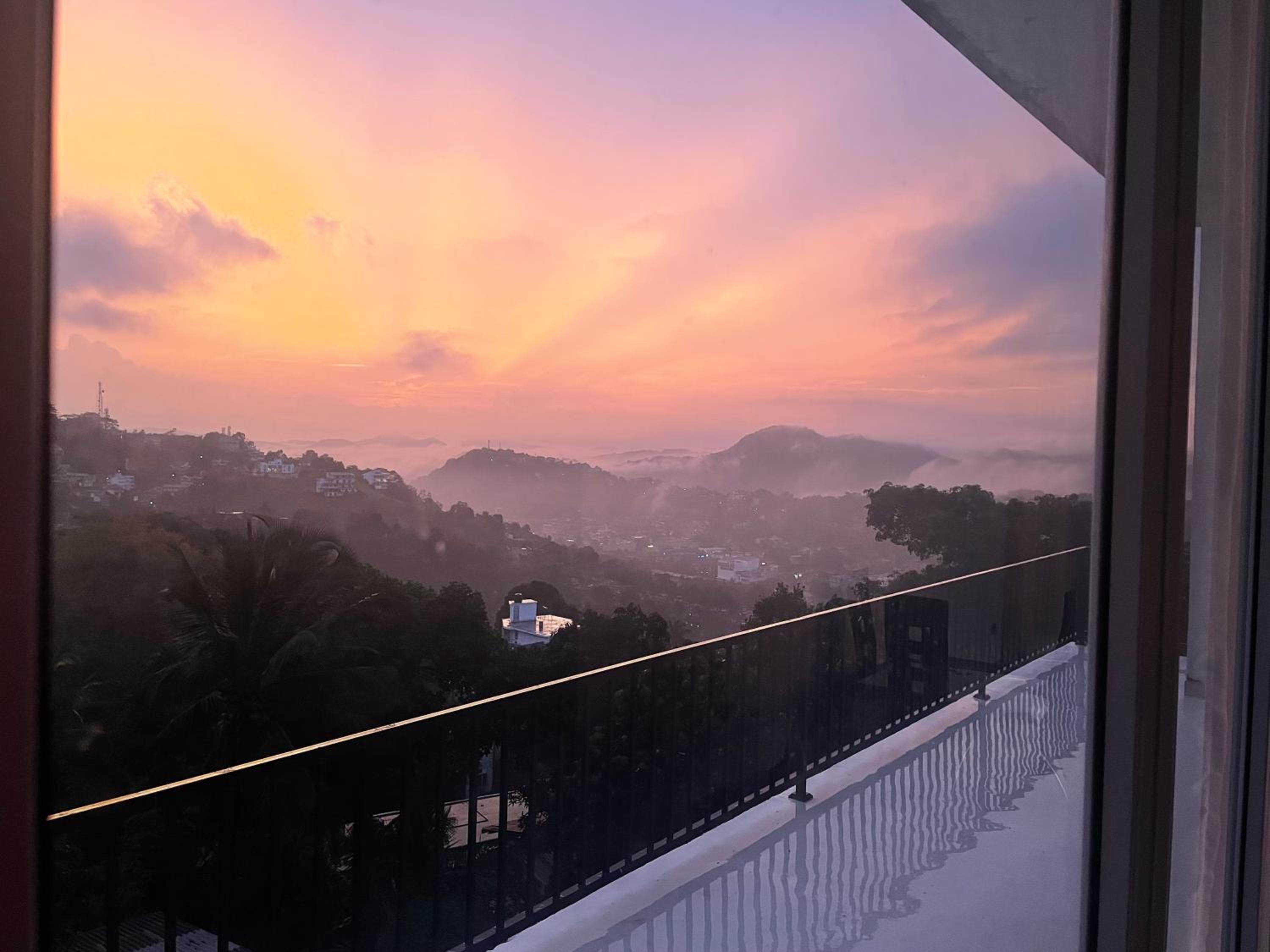 Golden Sky Hotel & Wellness