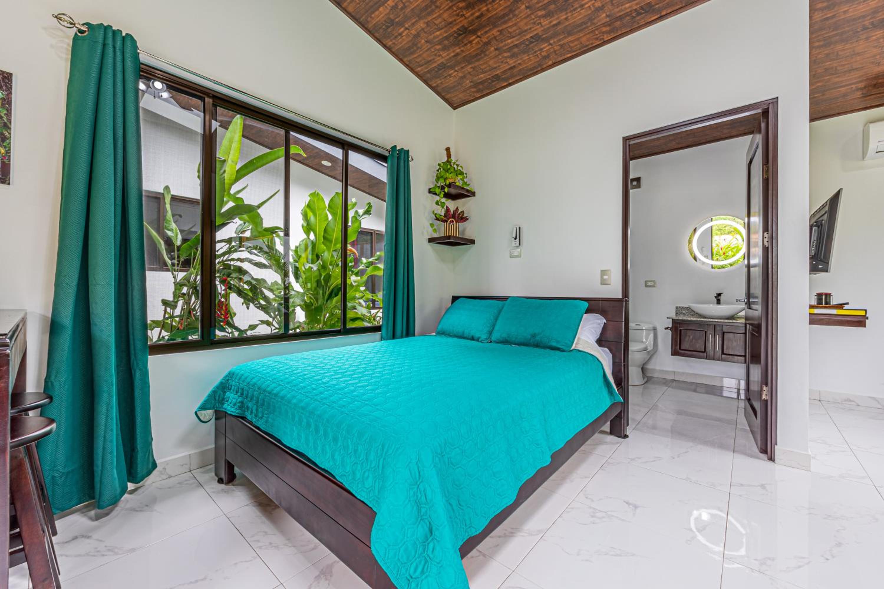 Shalom Chamo Villas