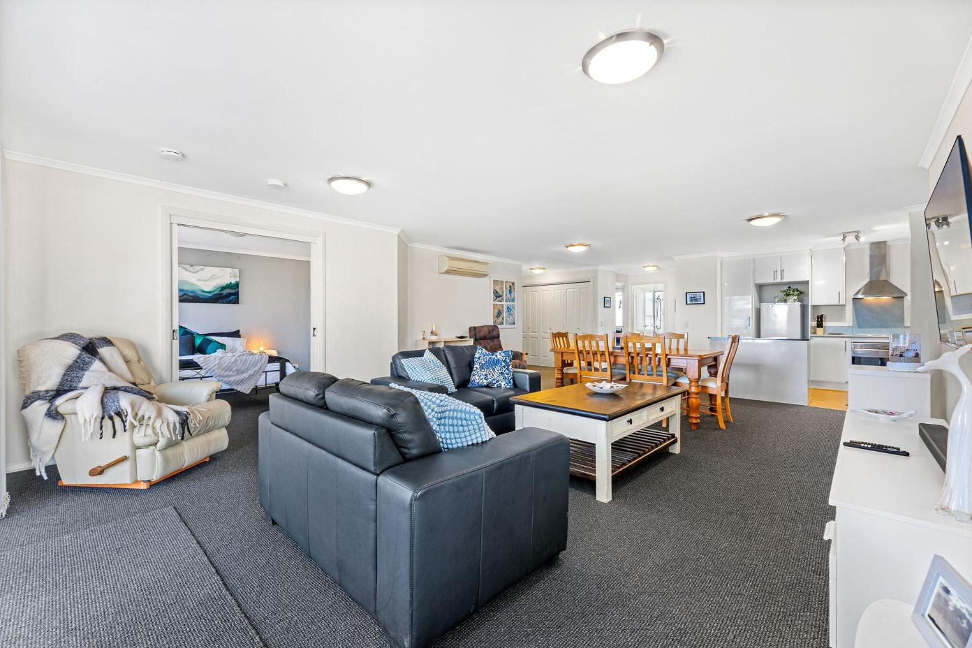 Unit 9, Boardwalk Apartments