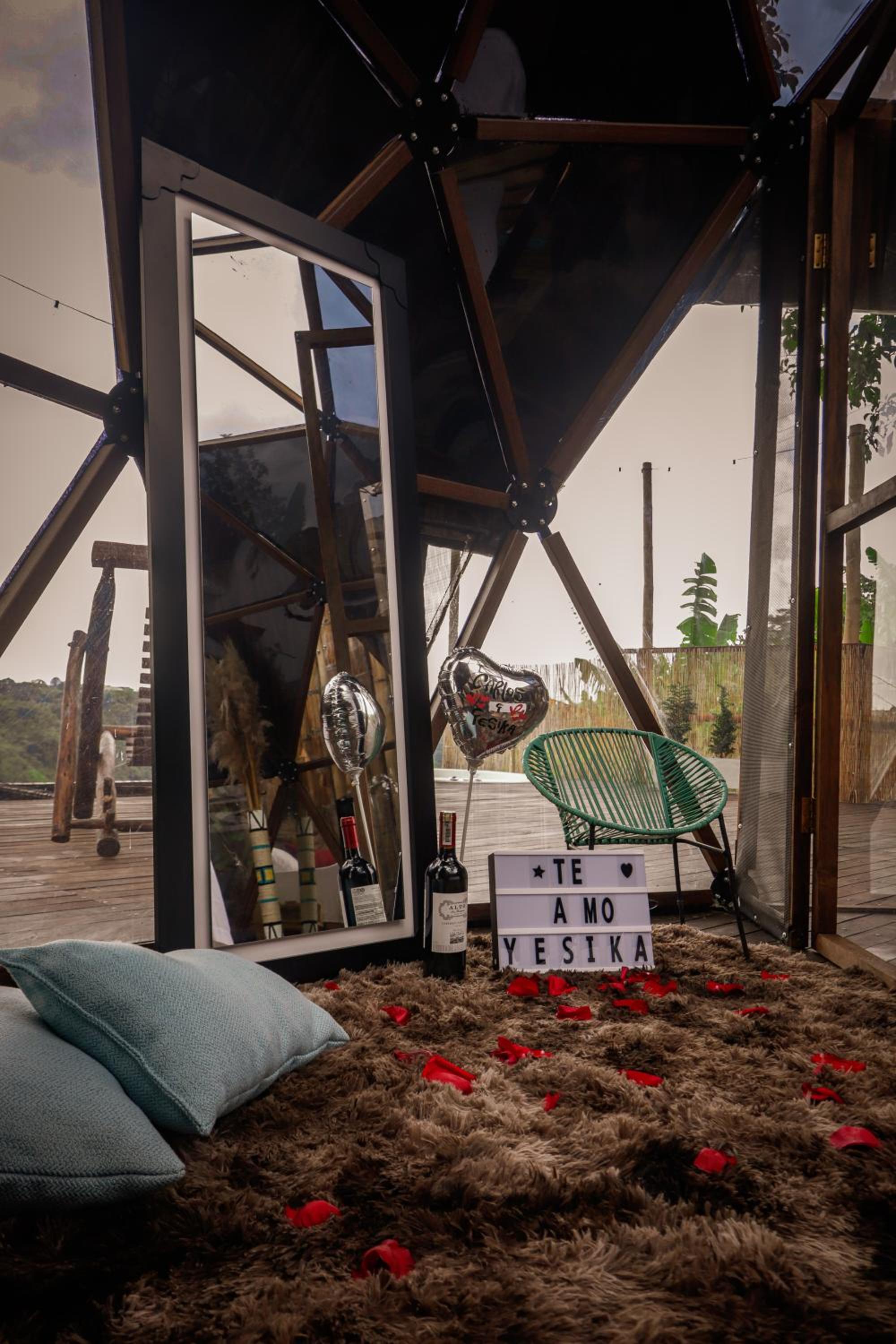 Happy Glamping Quindio - Tipo Domo Traslúcido