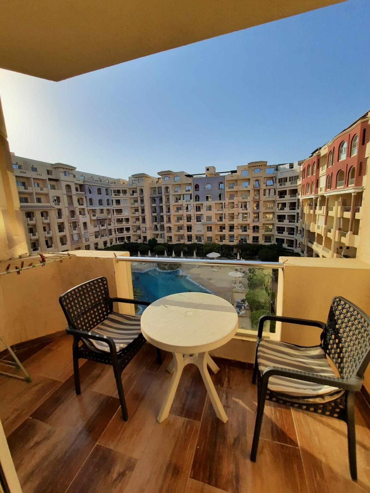 Studio Florenza Khamsin