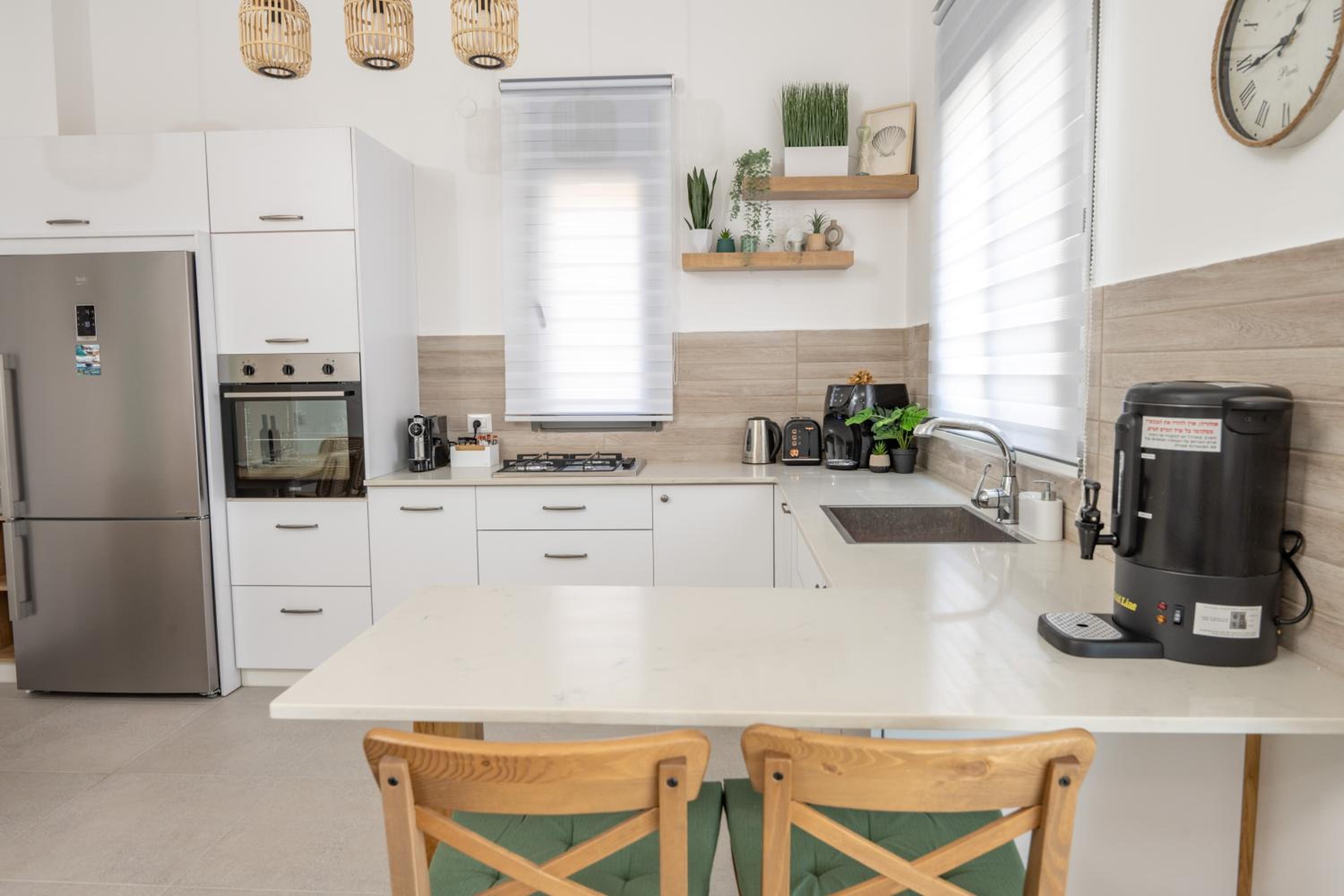 Seashell achziv suite