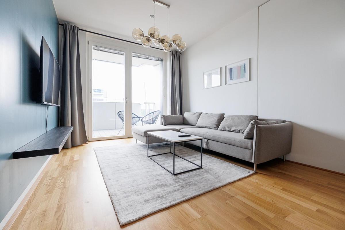 Lovely Apartment in Marina Tower - 10min to City Center