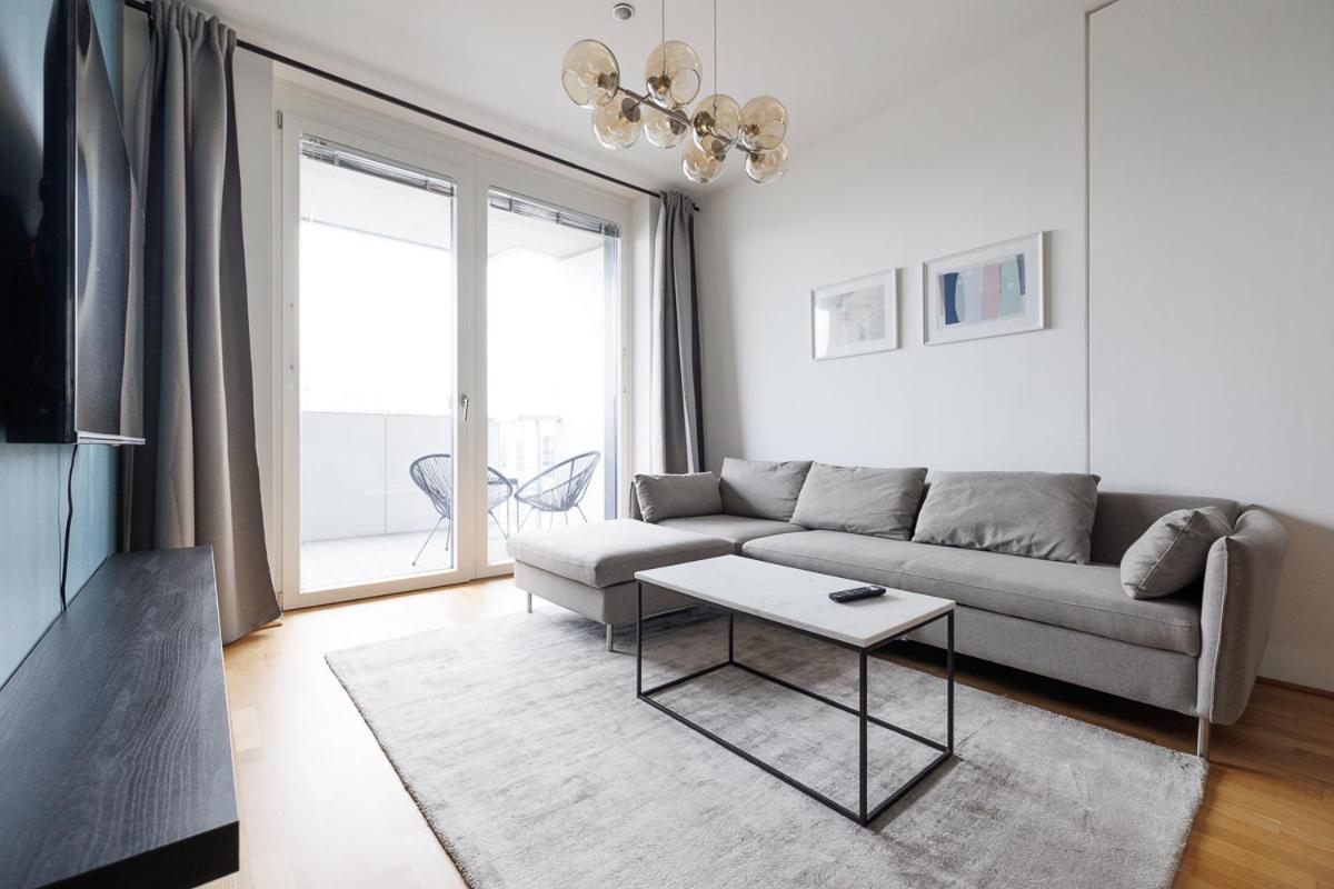 Lovely Apartment in Marina Tower - 10min to City Center