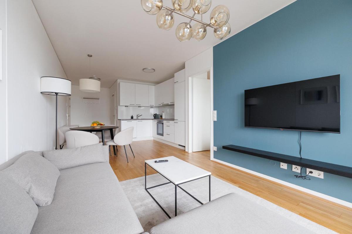 Lovely Apartment in Marina Tower - 10min to City Center
