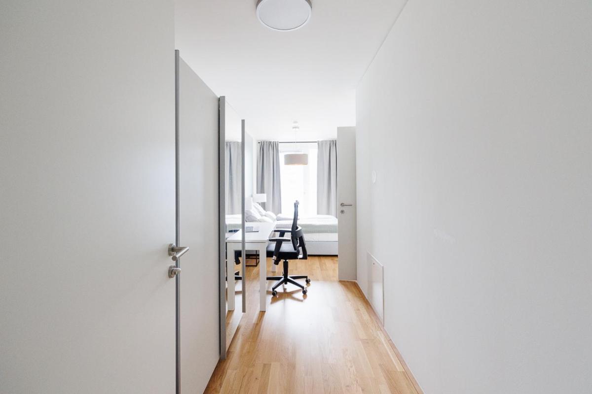 Lovely Apartment in Marina Tower - 10min to City Center