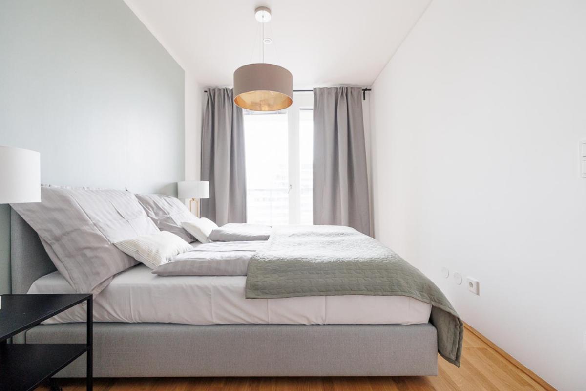 Lovely Apartment in Marina Tower - 10min to City Center