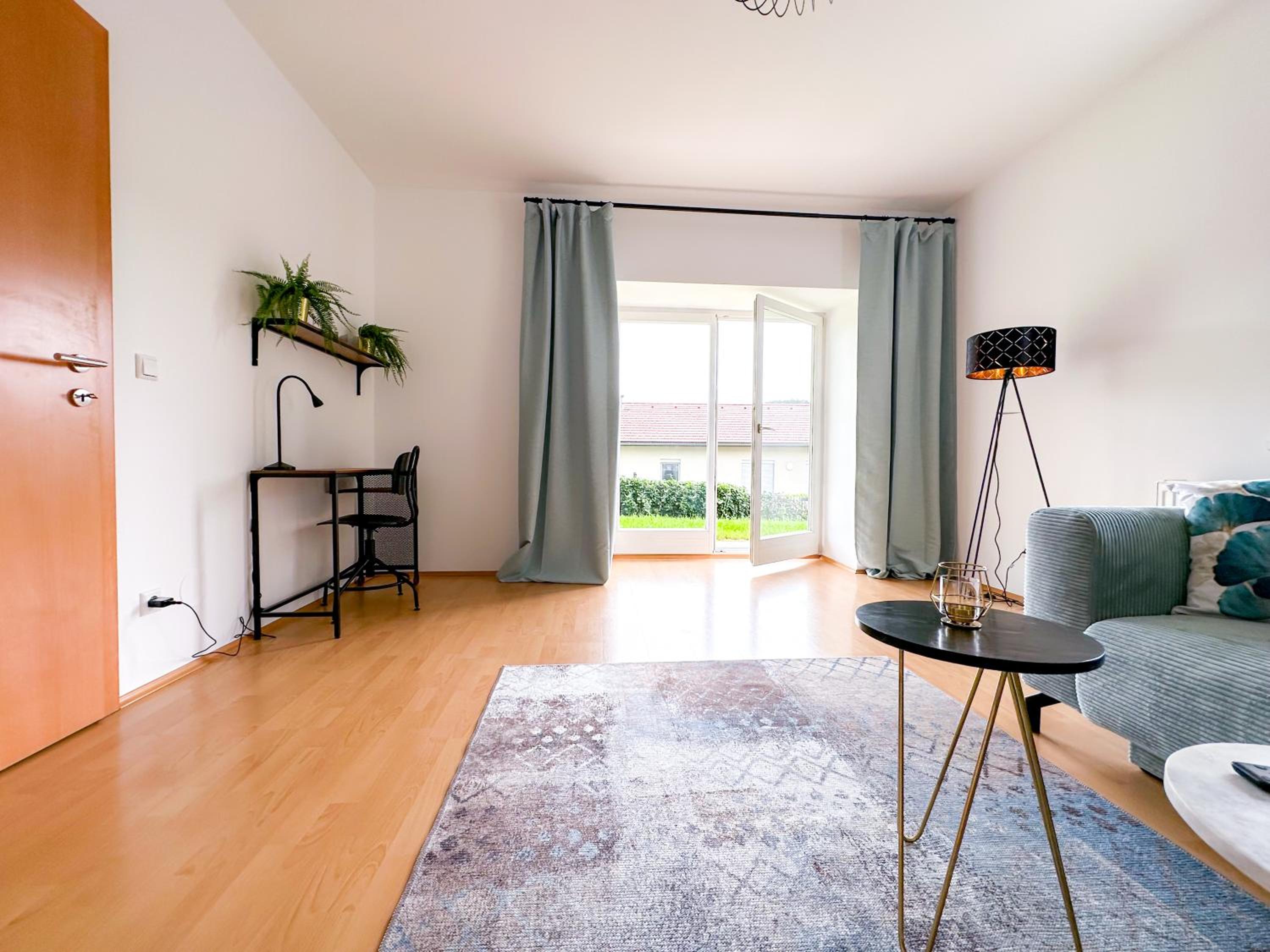 Idyllische Wohnung mit Garten!