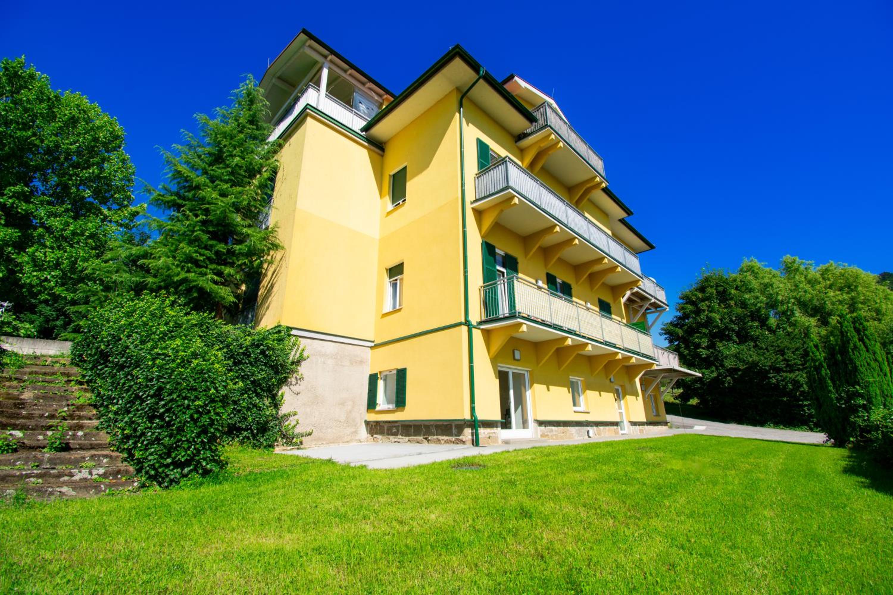 Idyllische Wohnung mit Garten!
