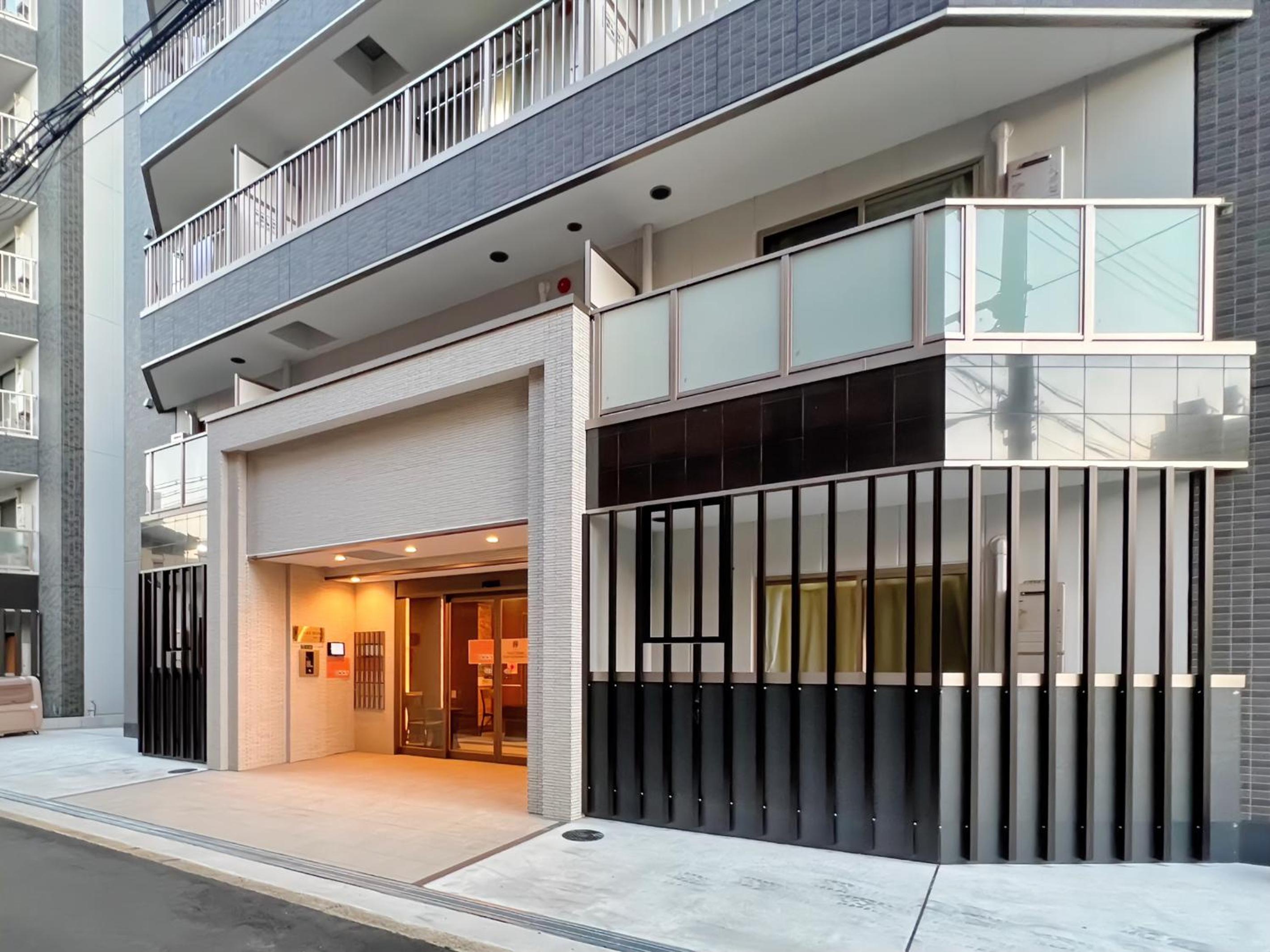 NALY. TENMA AFP Apartment