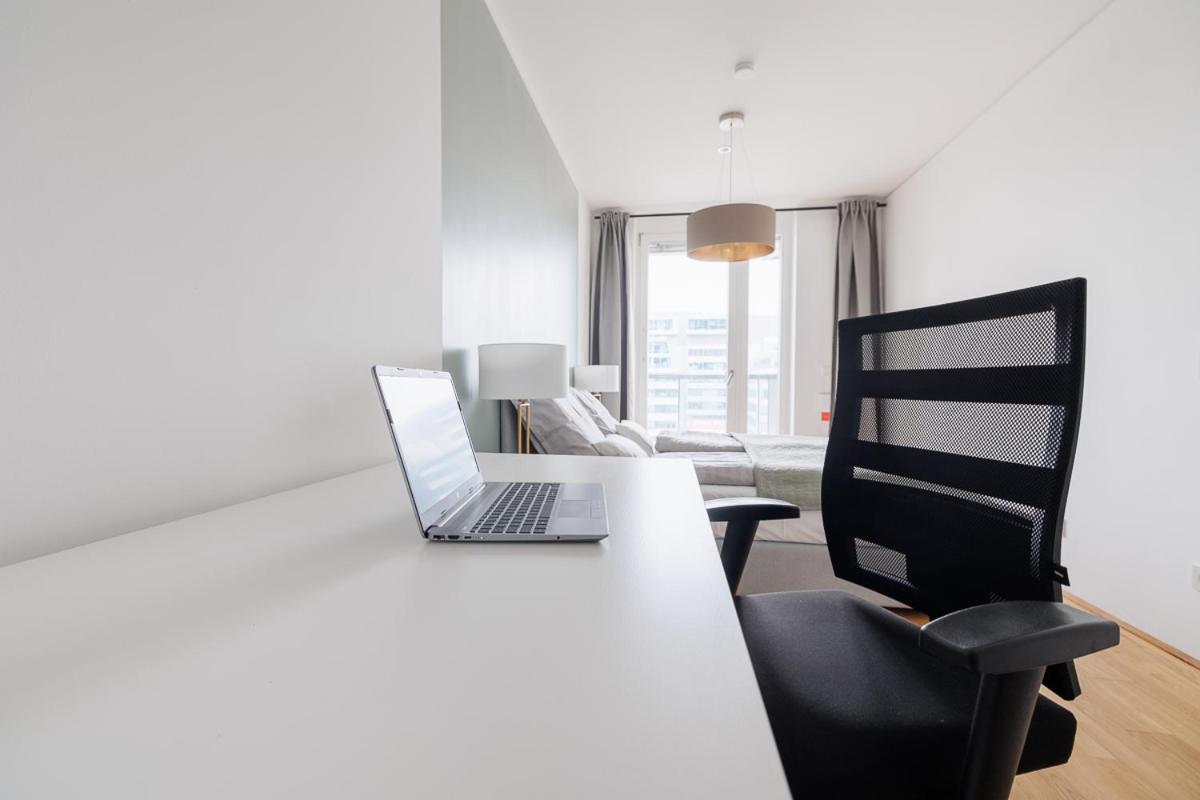 Lovely Apartment in Marina Tower - 10min to City Center